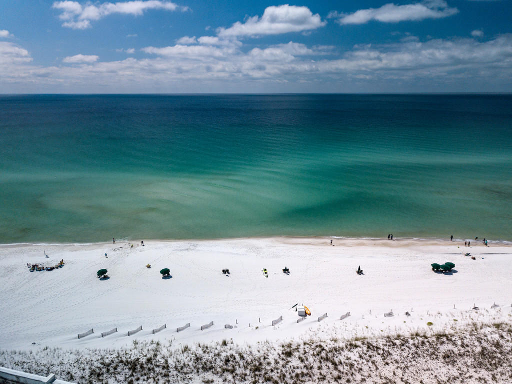 REGENCY TOWERS - Residential