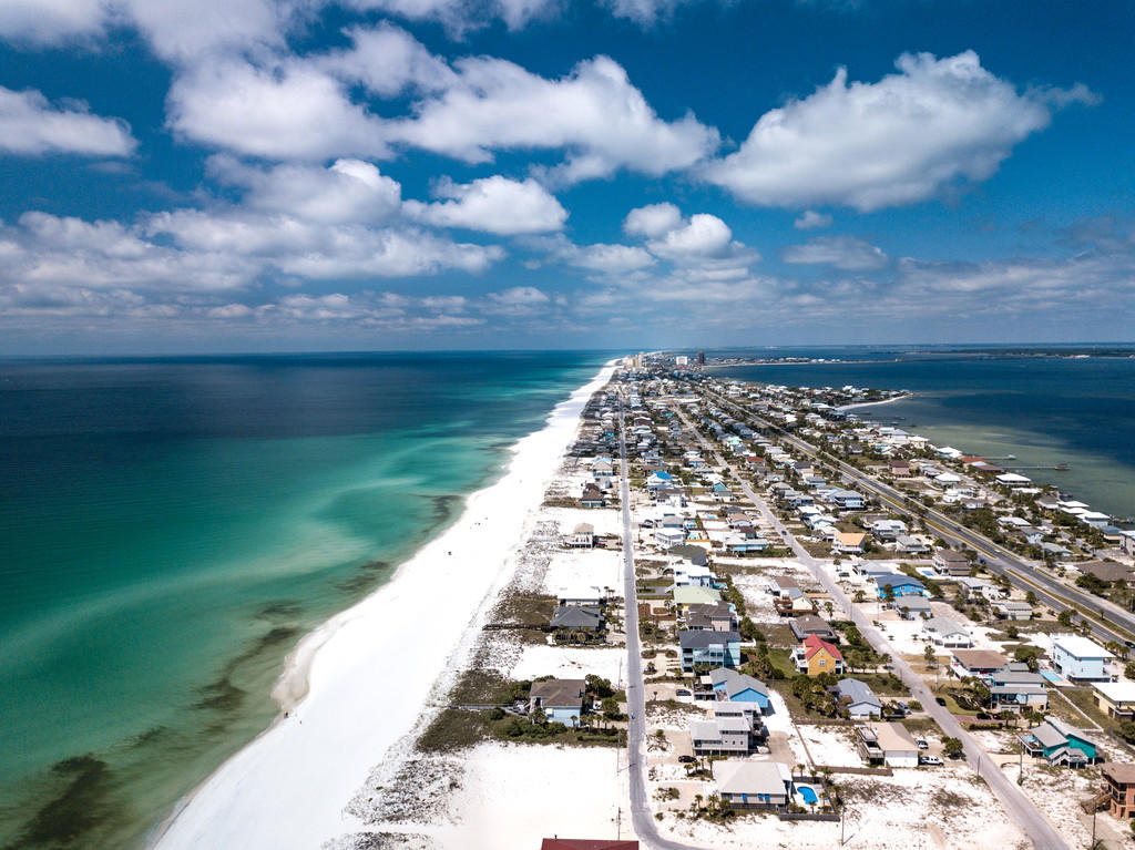 REGENCY TOWERS - Residential