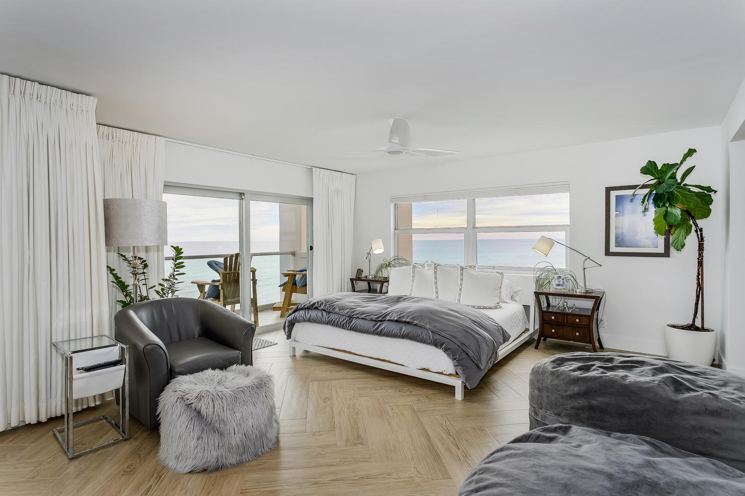 REGENCY TOWERS - Residential