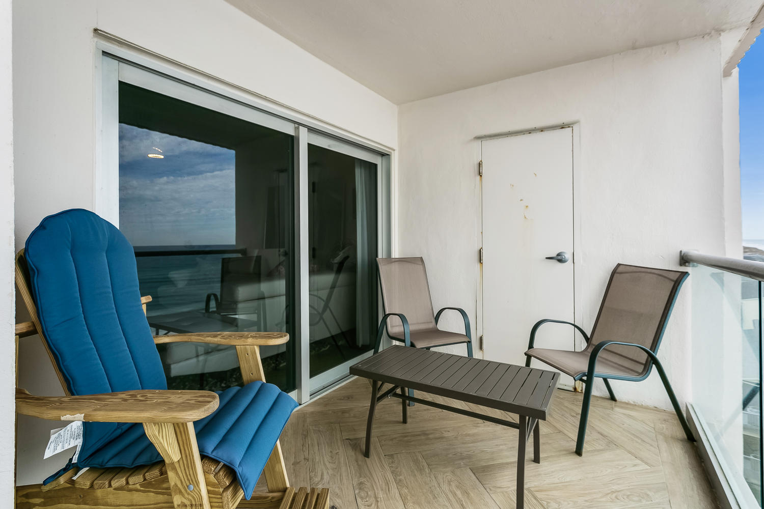 REGENCY TOWERS - Residential