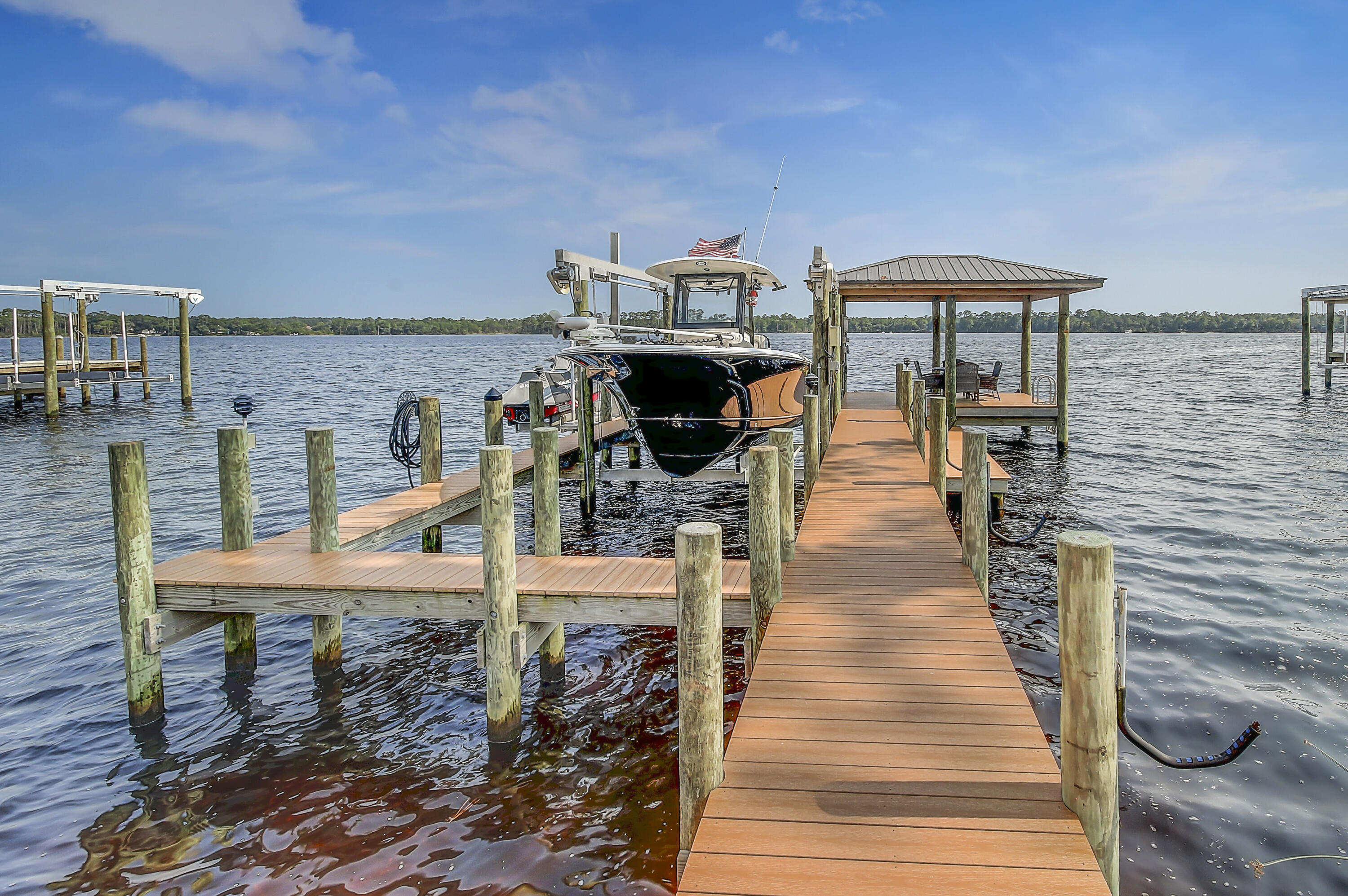 WATER'S EDGE - Residential