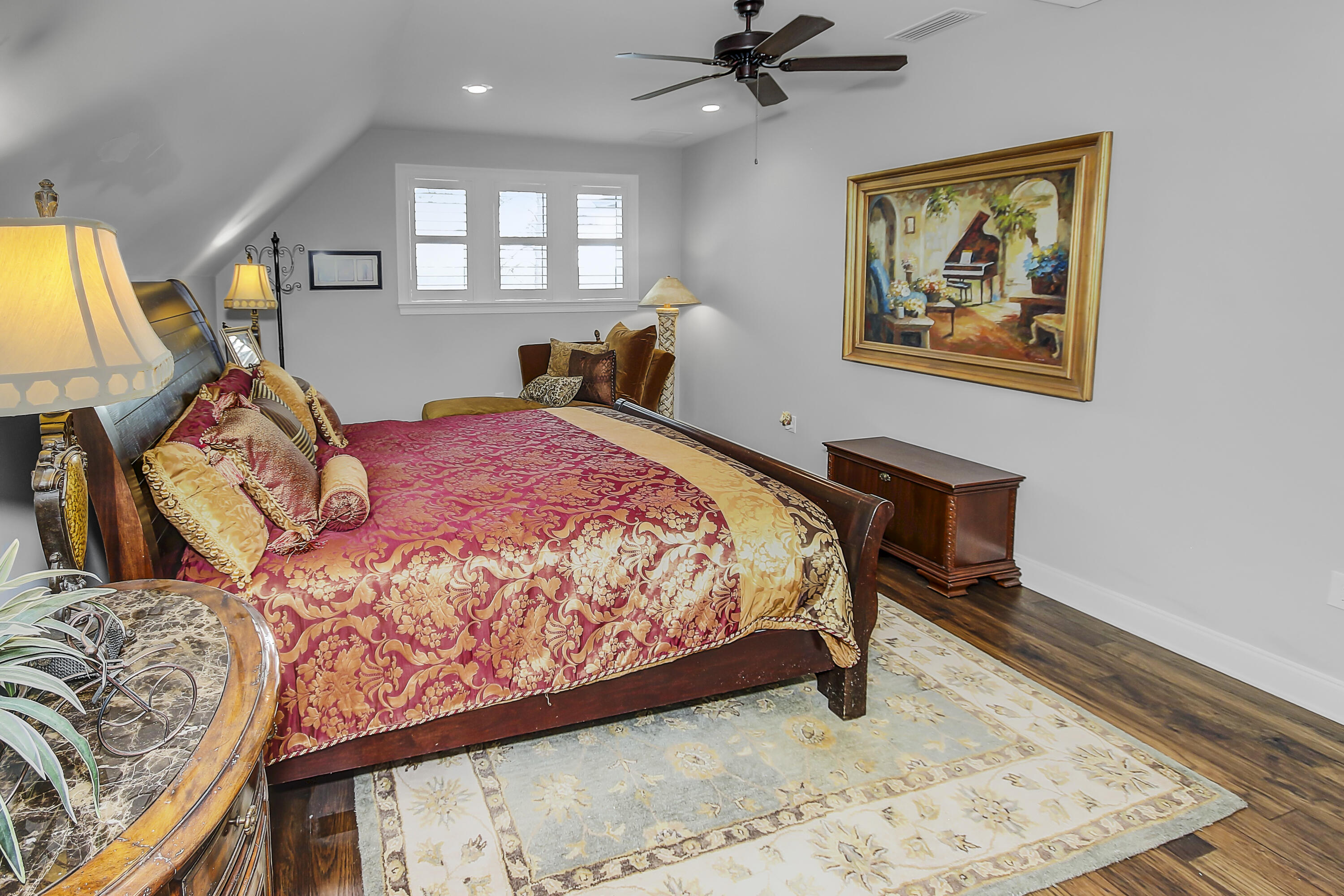 WATER'S EDGE - Residential