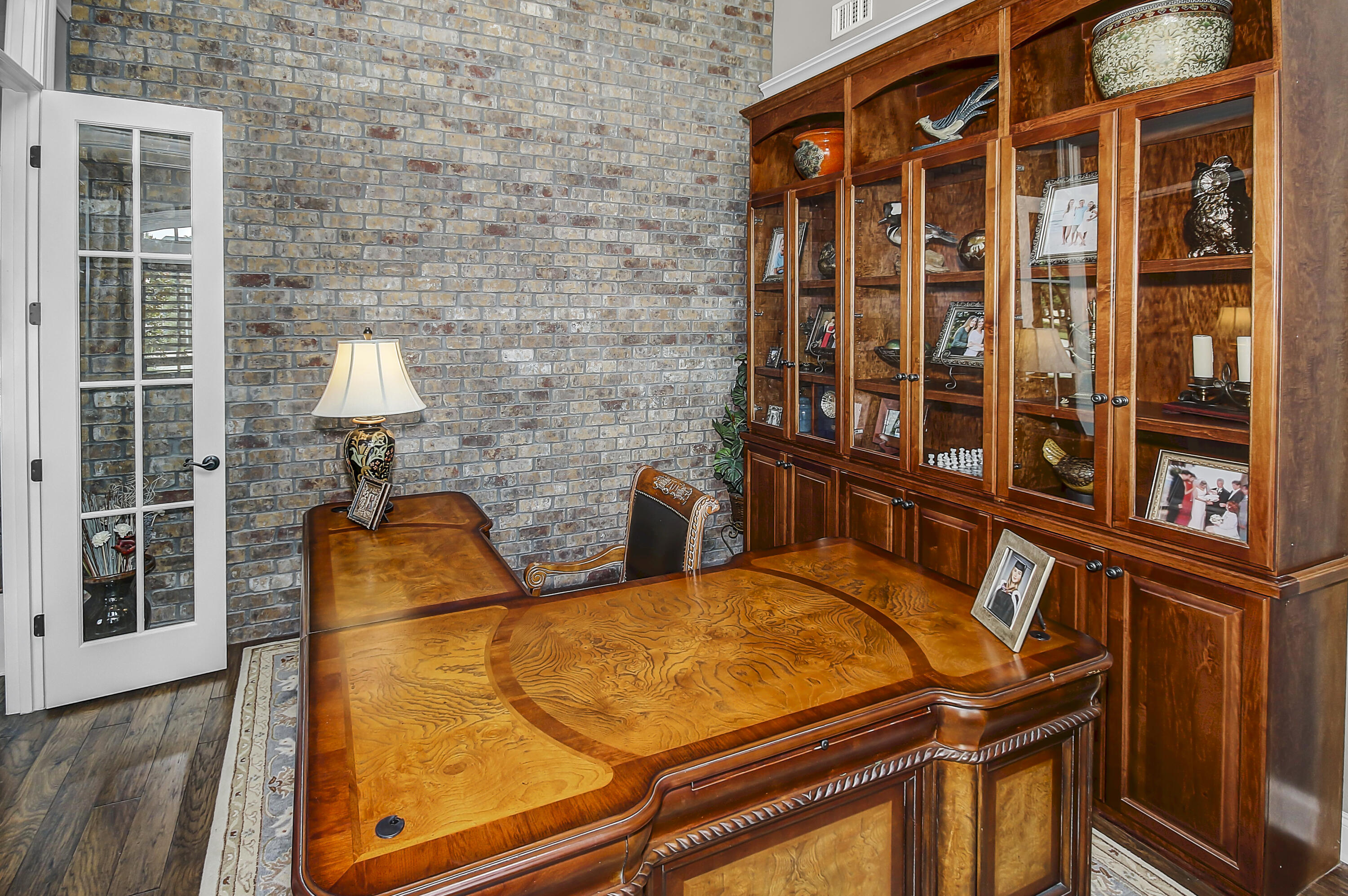 WATER'S EDGE - Residential