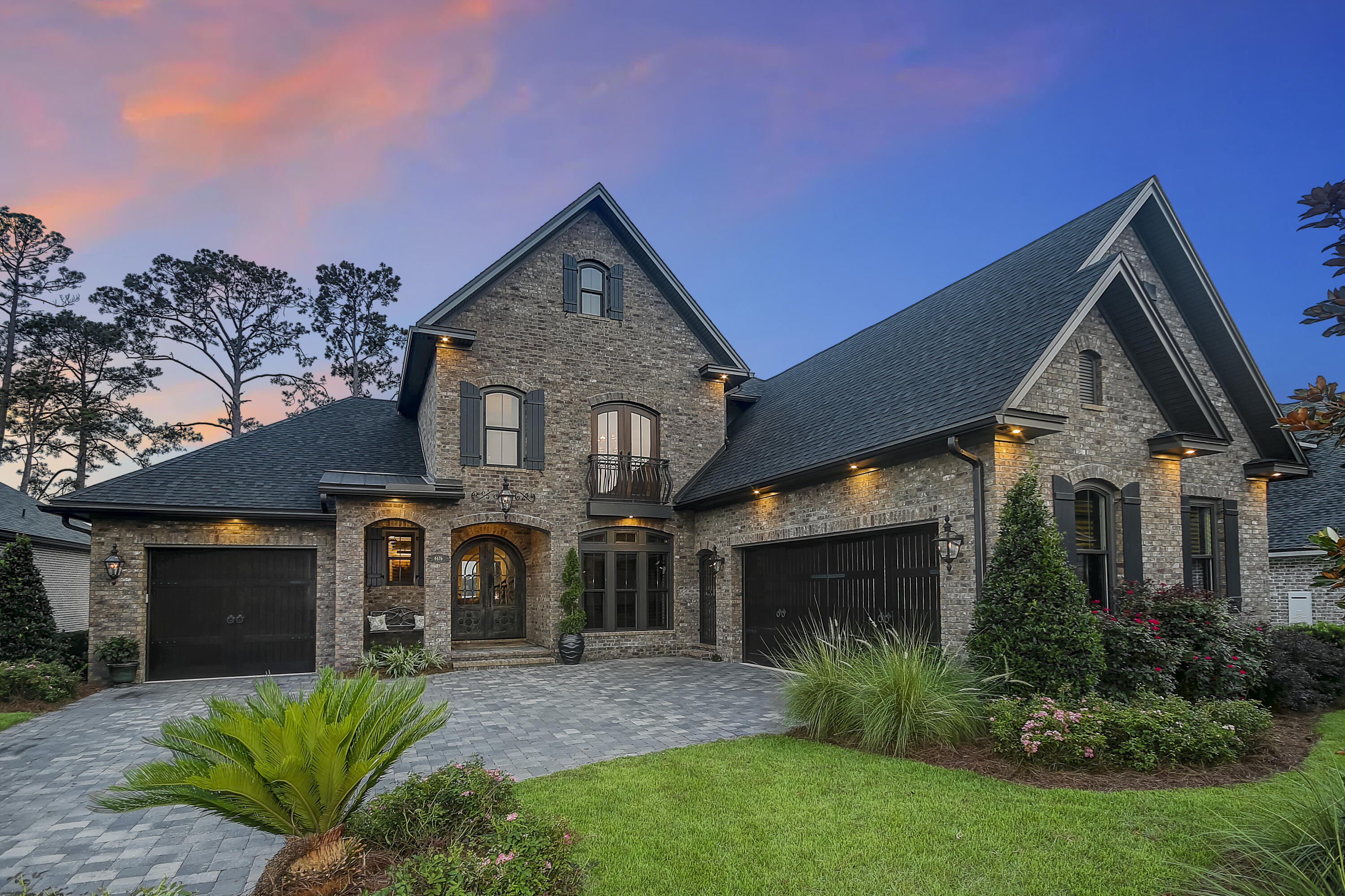 WATER'S EDGE - Residential