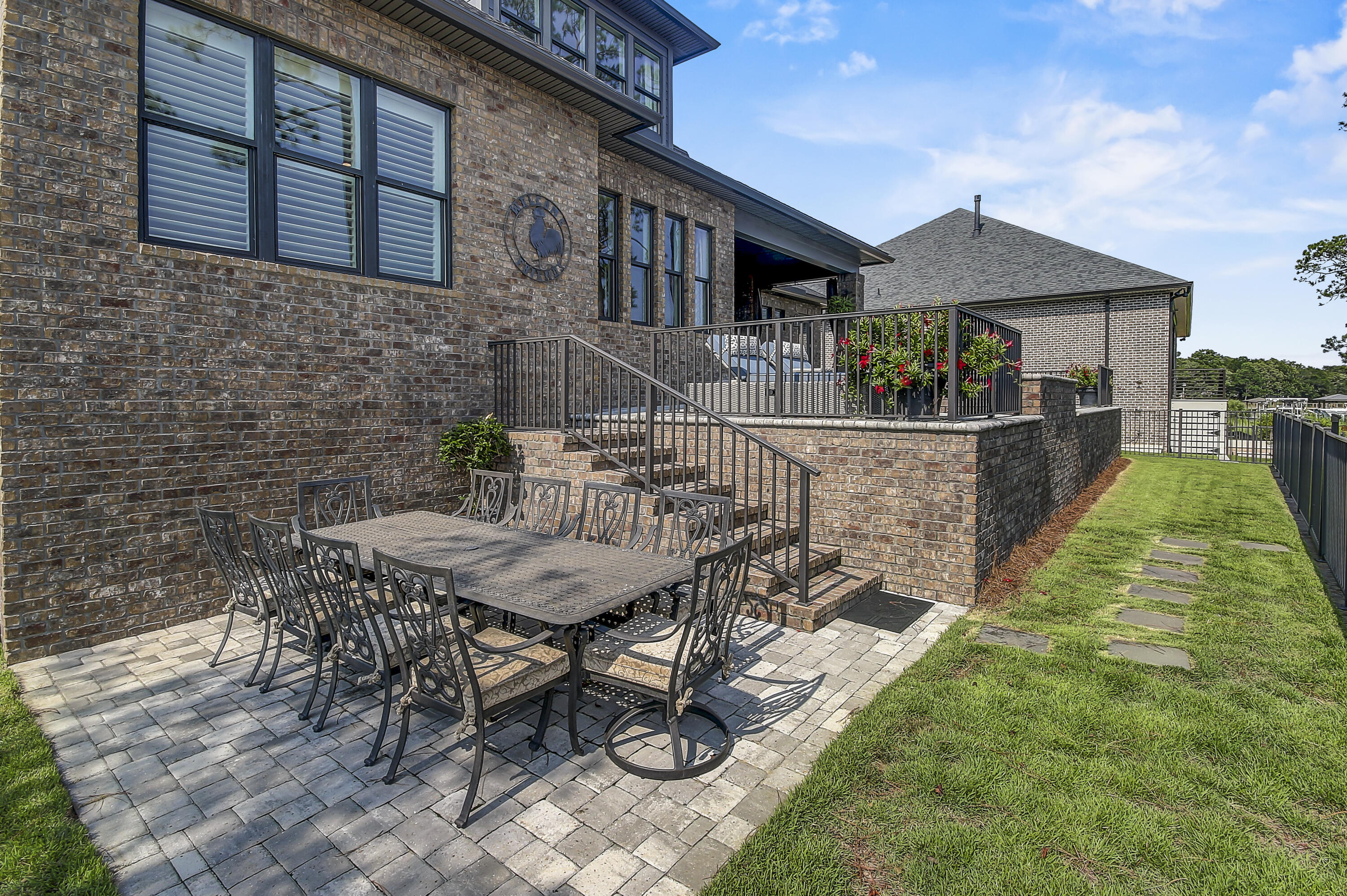 WATER'S EDGE - Residential