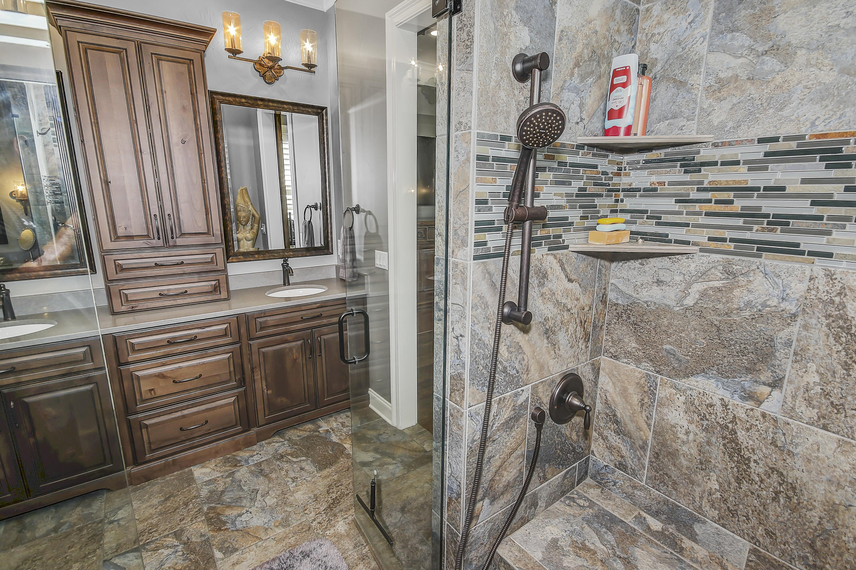 WATER'S EDGE - Residential