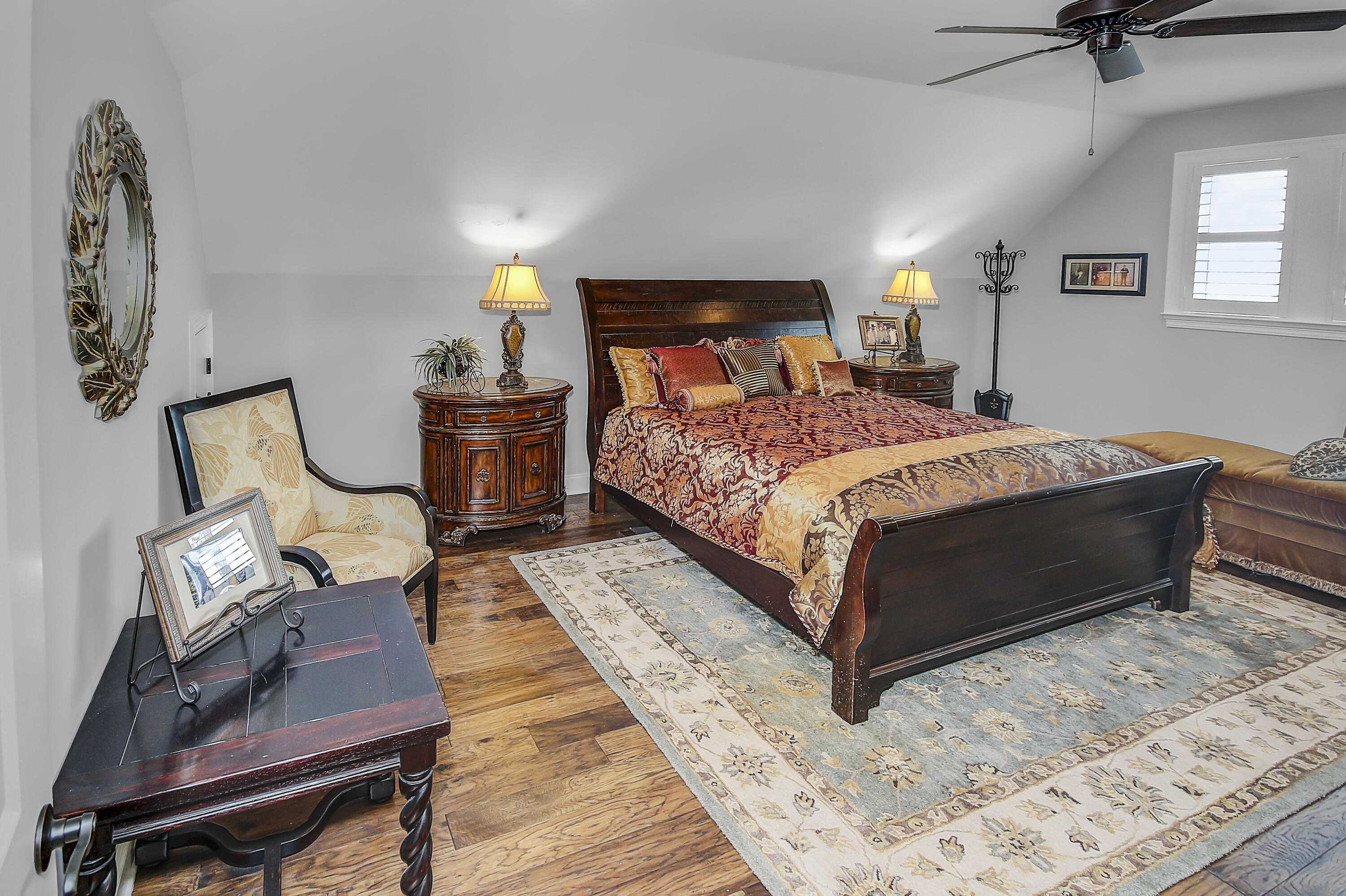 WATER'S EDGE - Residential