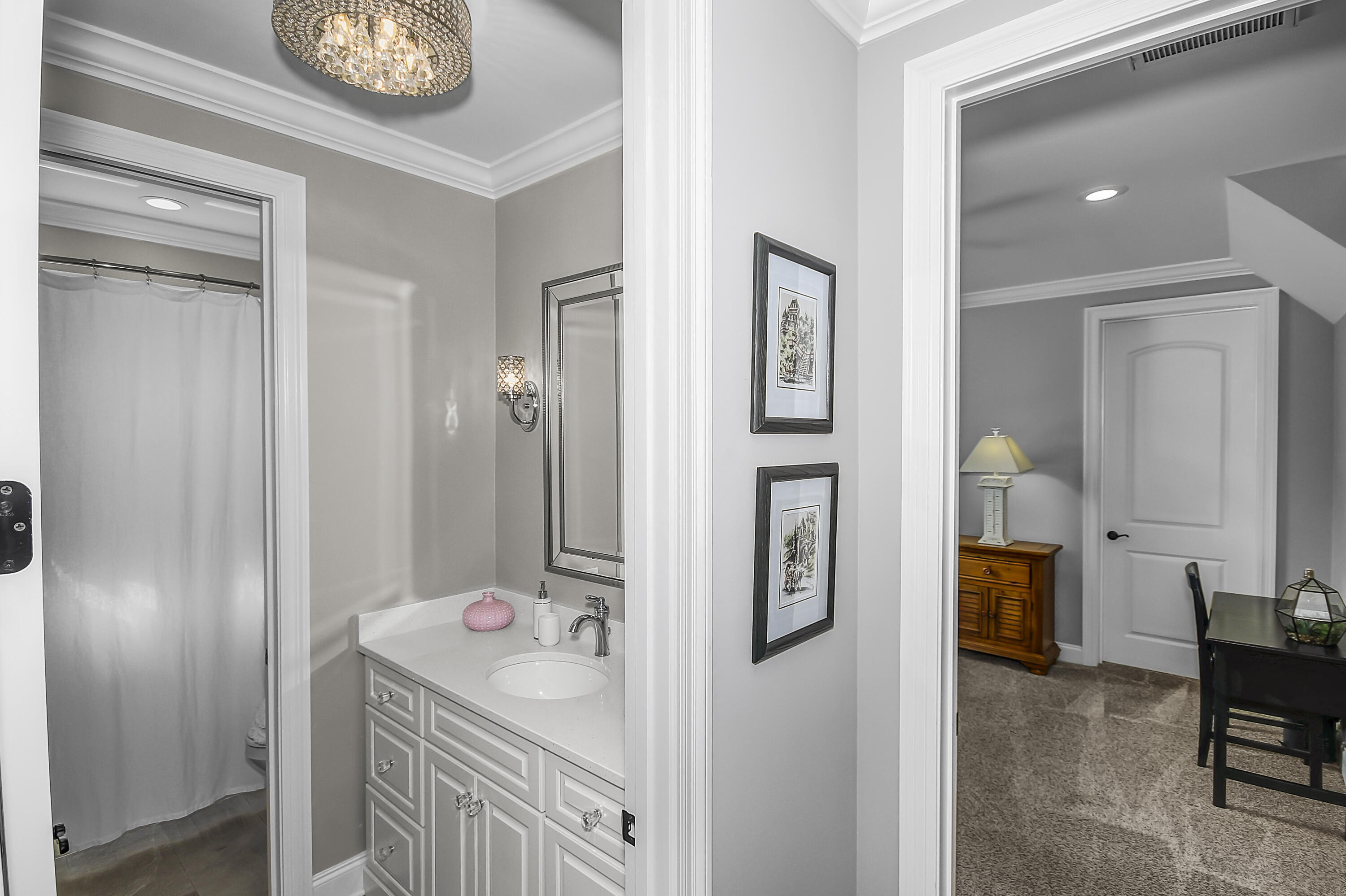 WATER'S EDGE - Residential