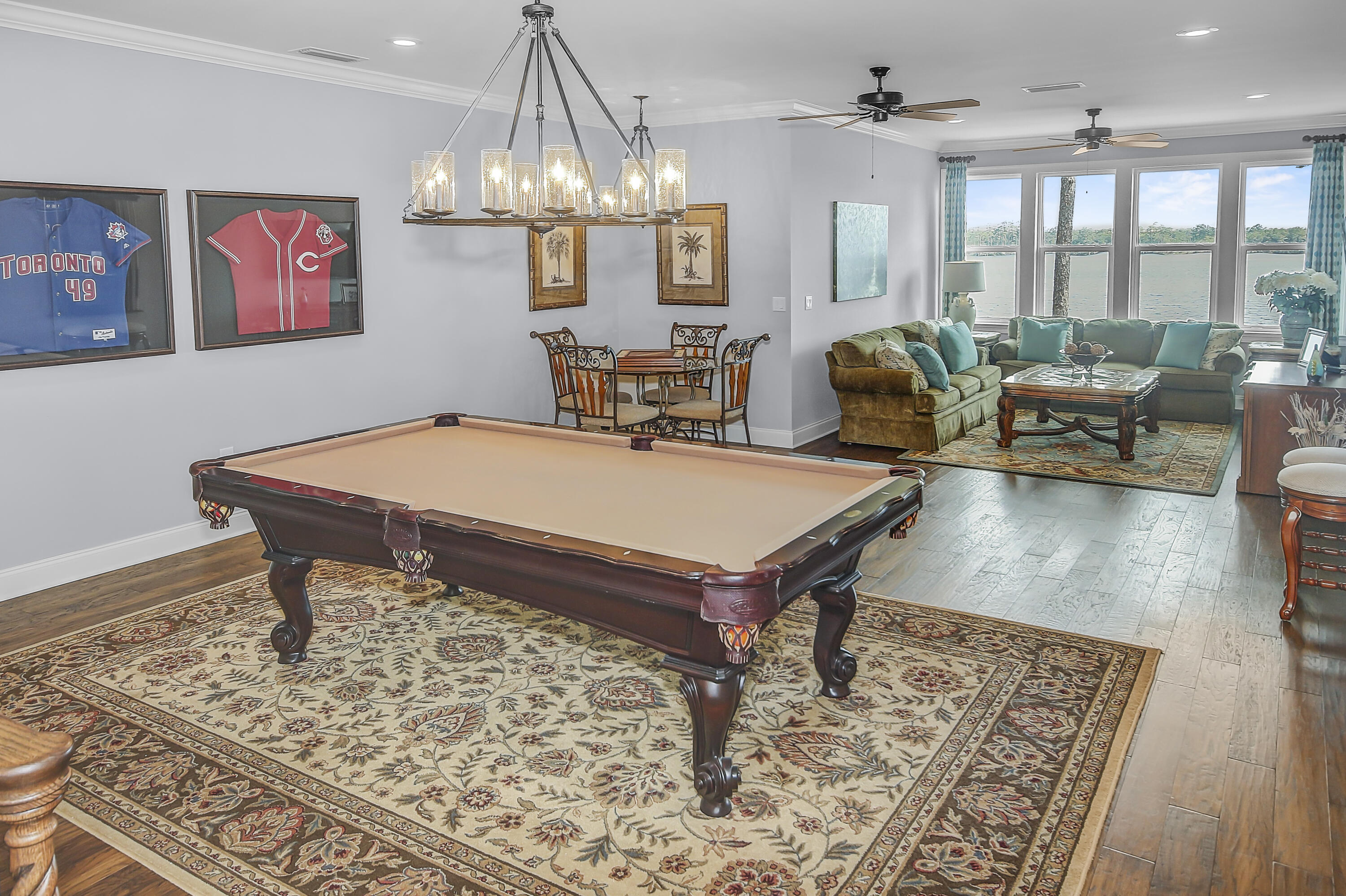 WATER'S EDGE - Residential