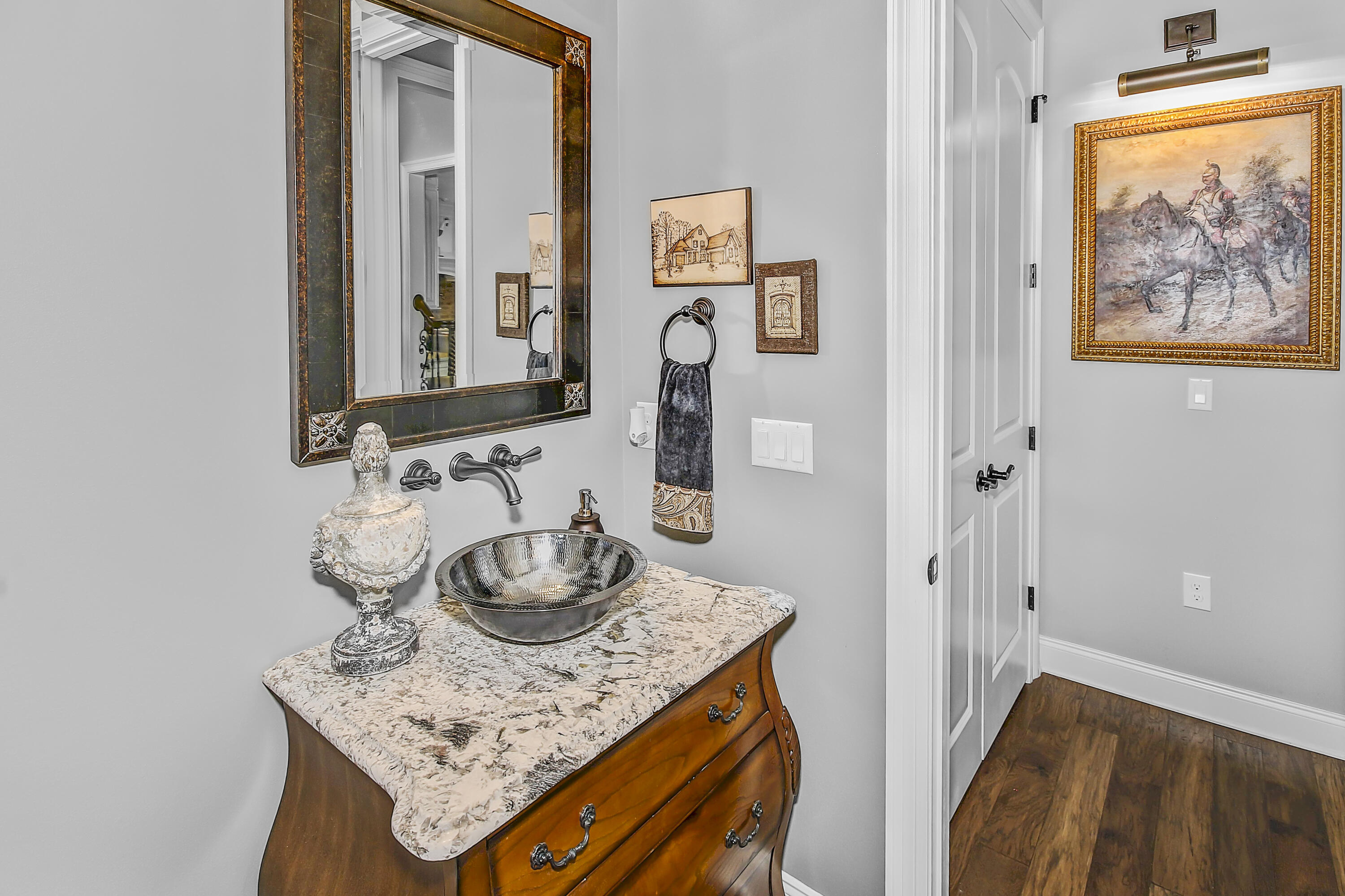 WATER'S EDGE - Residential