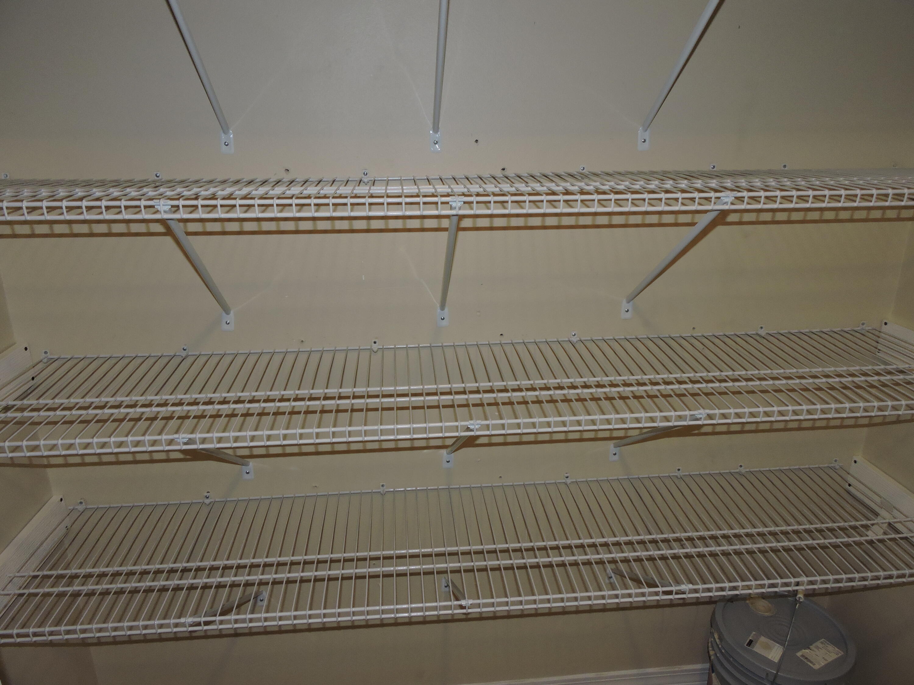 OAKDALE MINI FARMS RESUB LOT 01 - Residential Lease