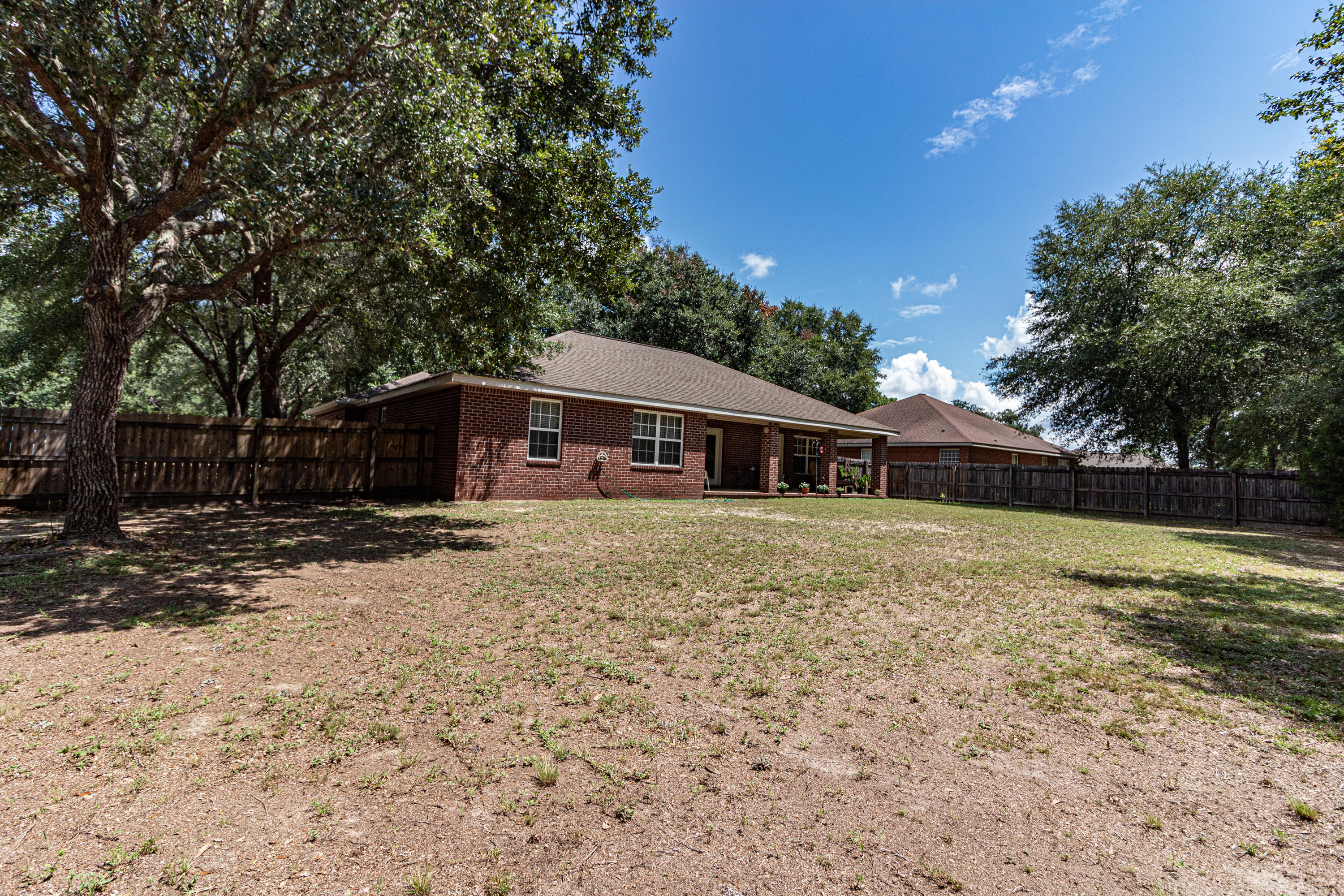 GARDEN OAKS - Residential