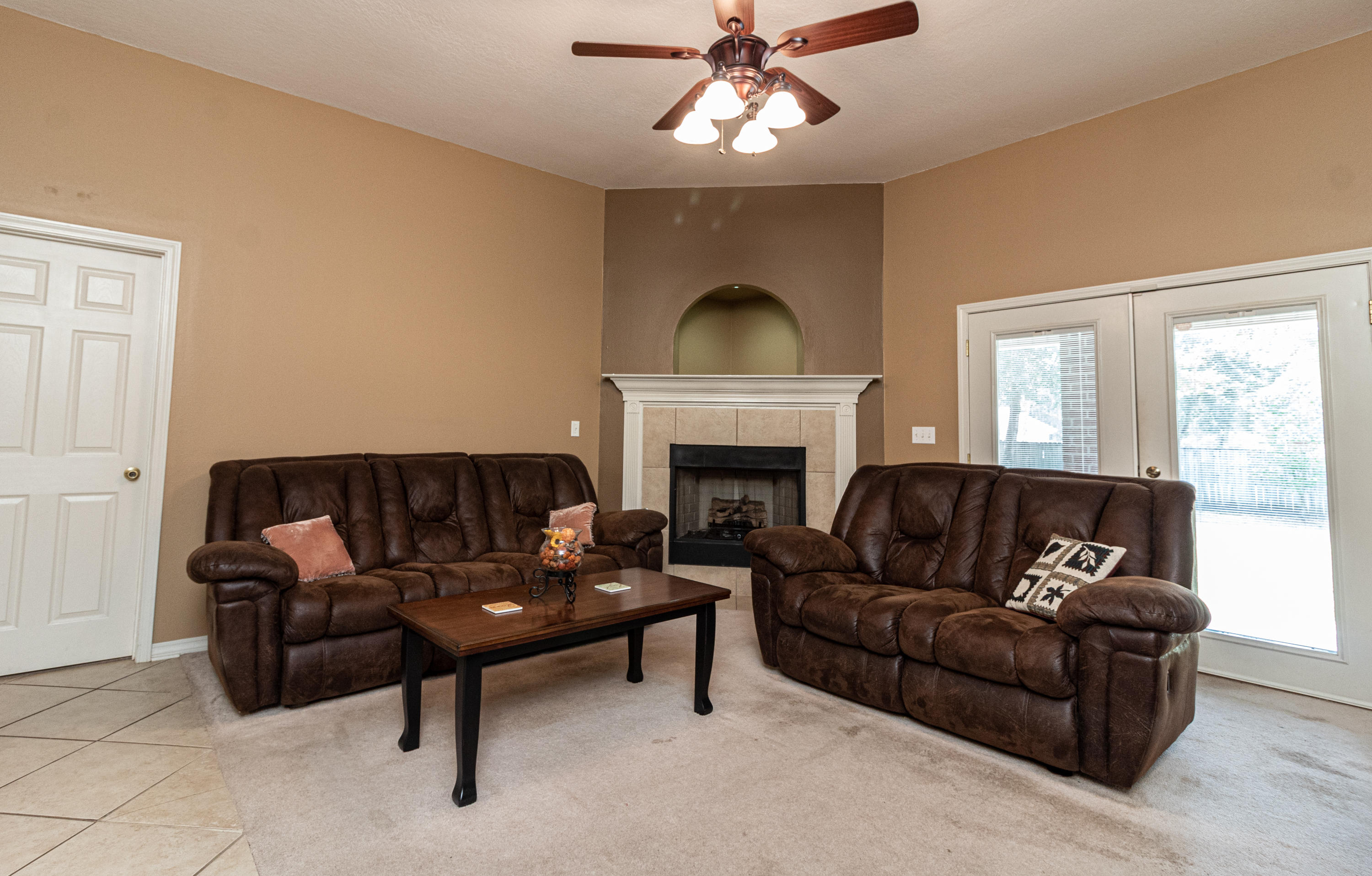 GARDEN OAKS - Residential