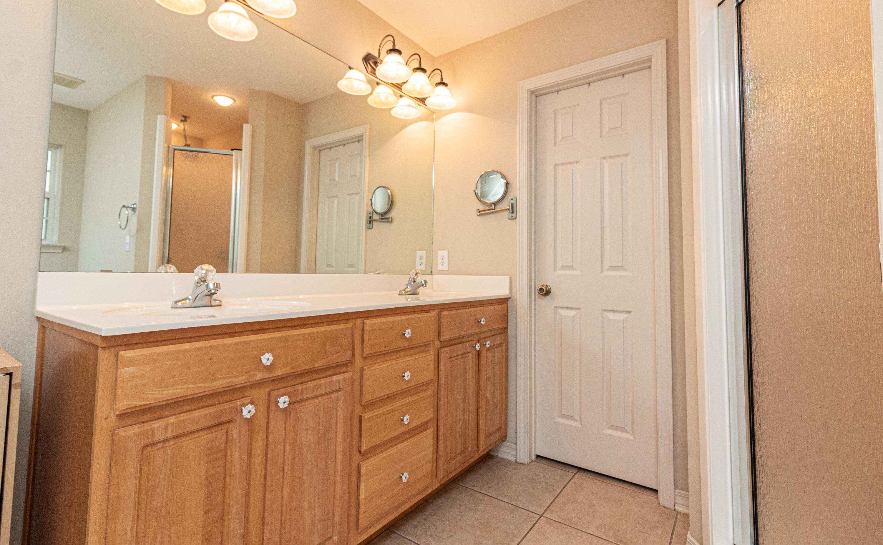 GARDEN OAKS - Residential