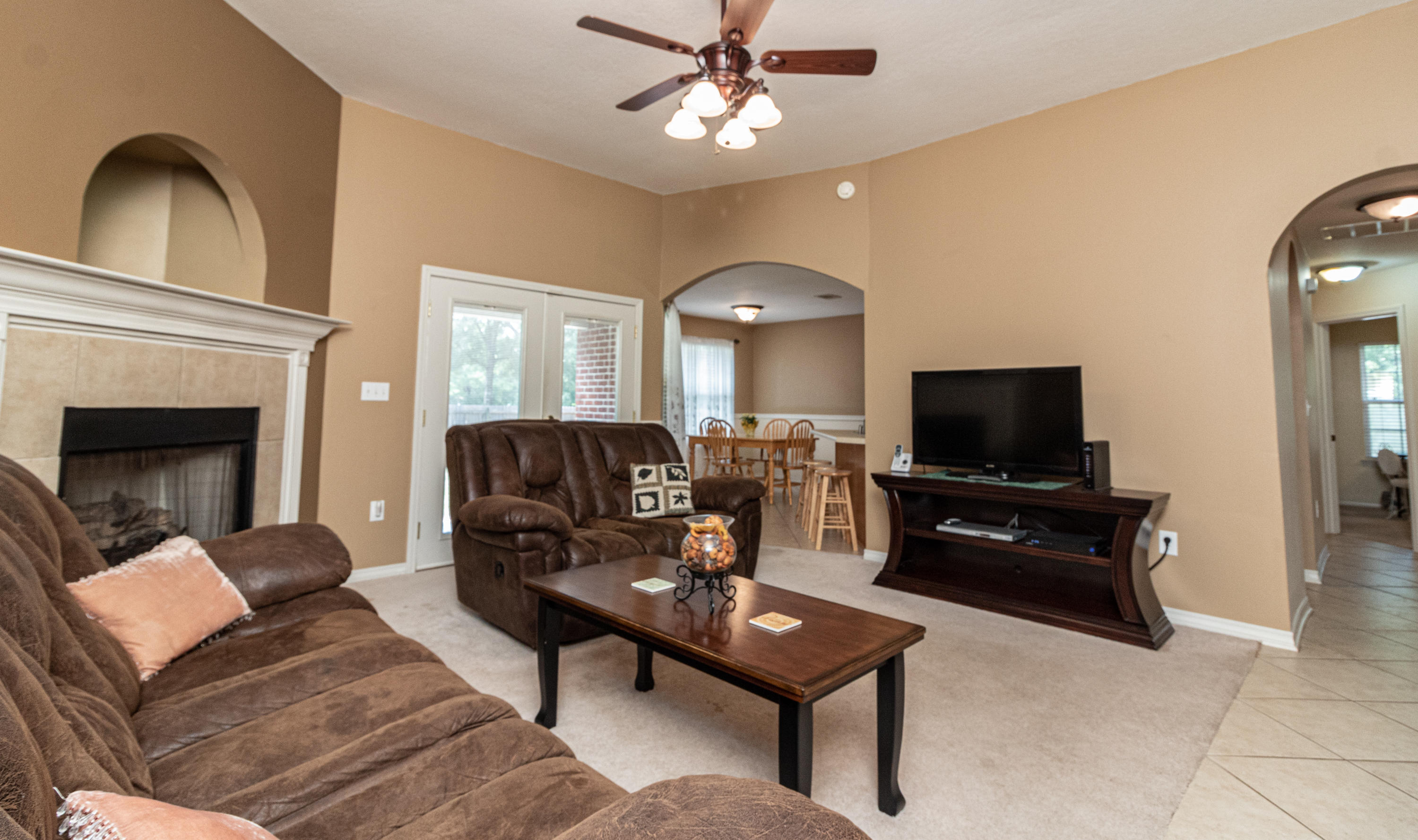 GARDEN OAKS - Residential