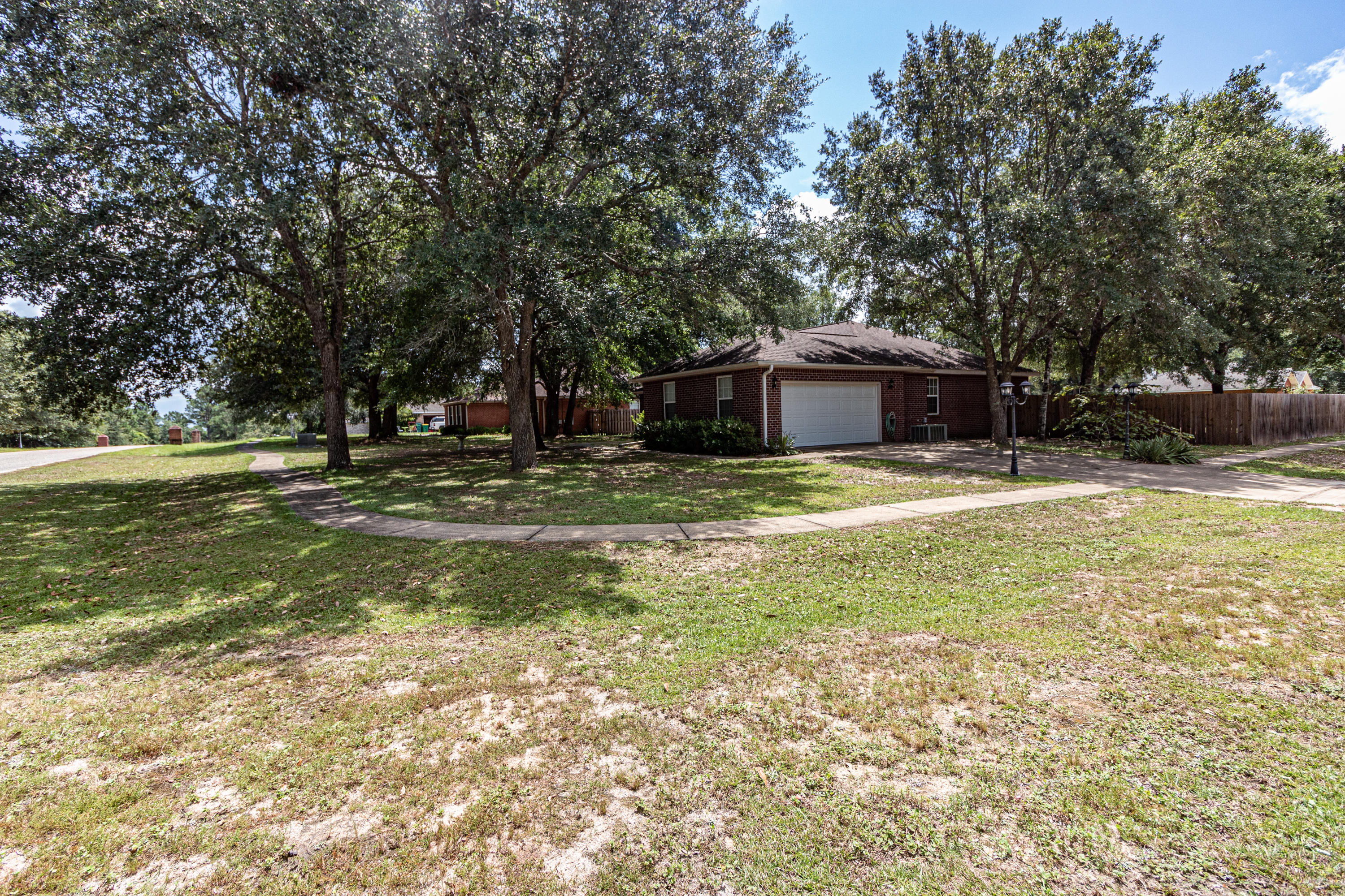 GARDEN OAKS - Residential