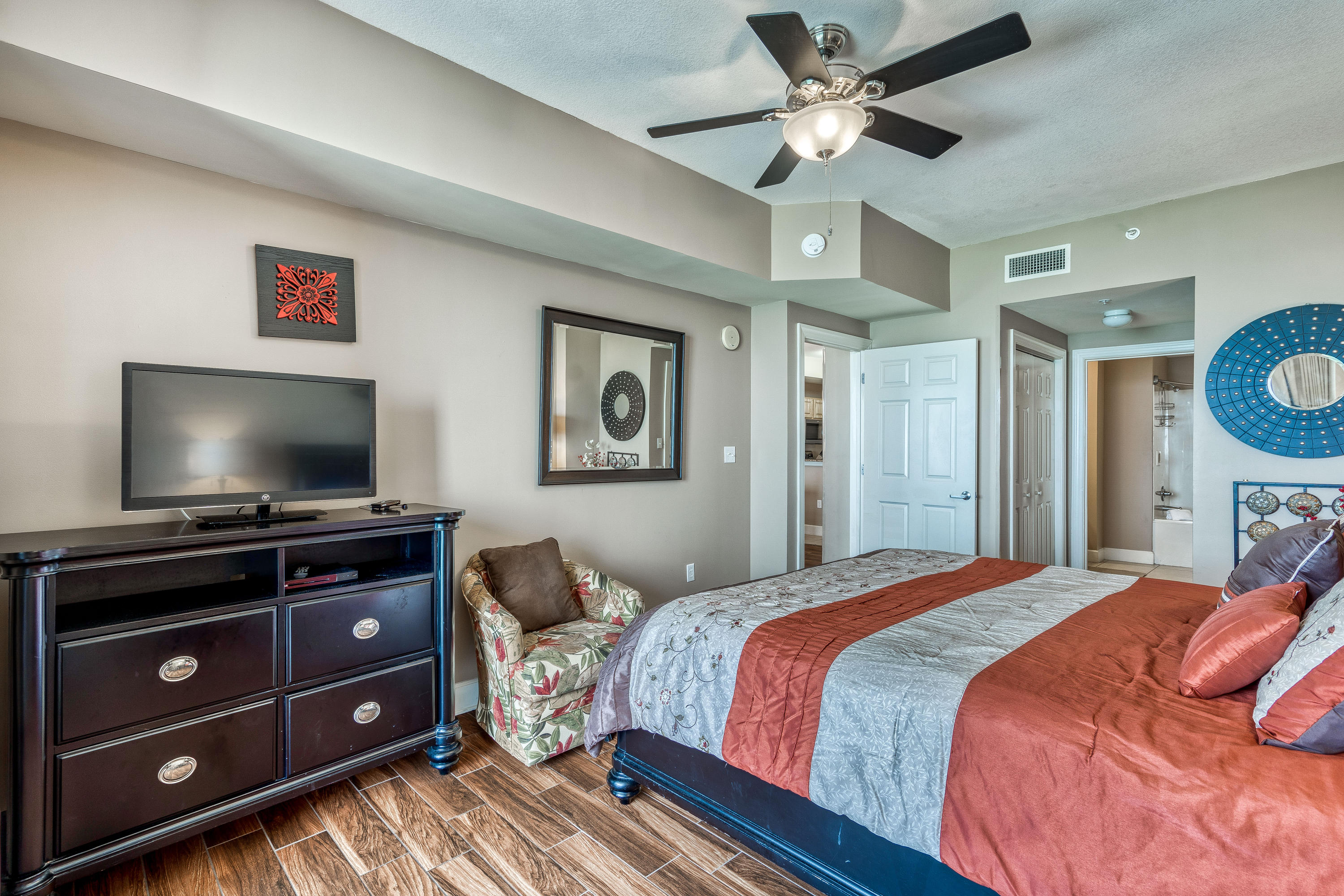 SUNRISE BEACH - Residential