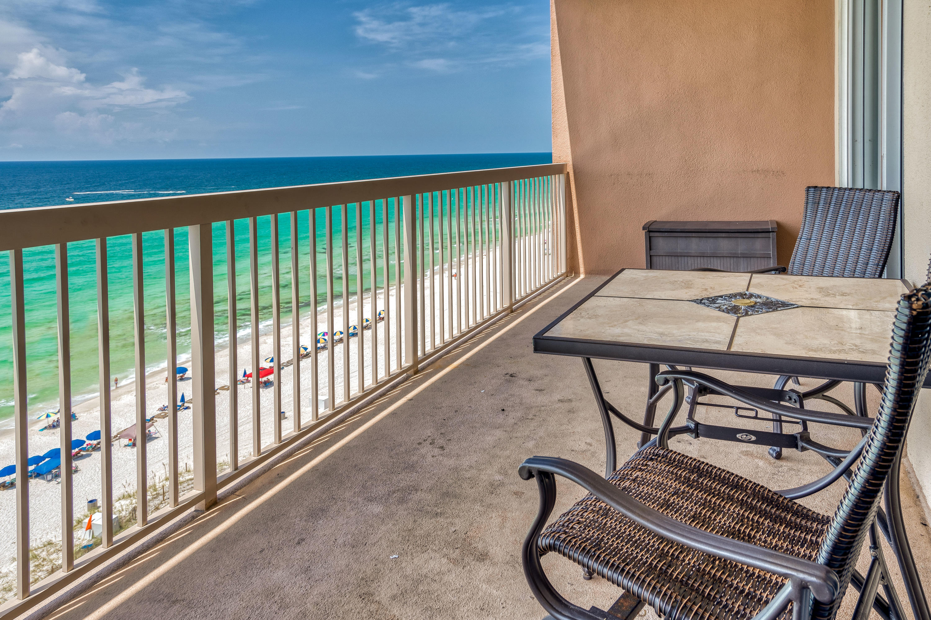 SUNRISE BEACH - Residential