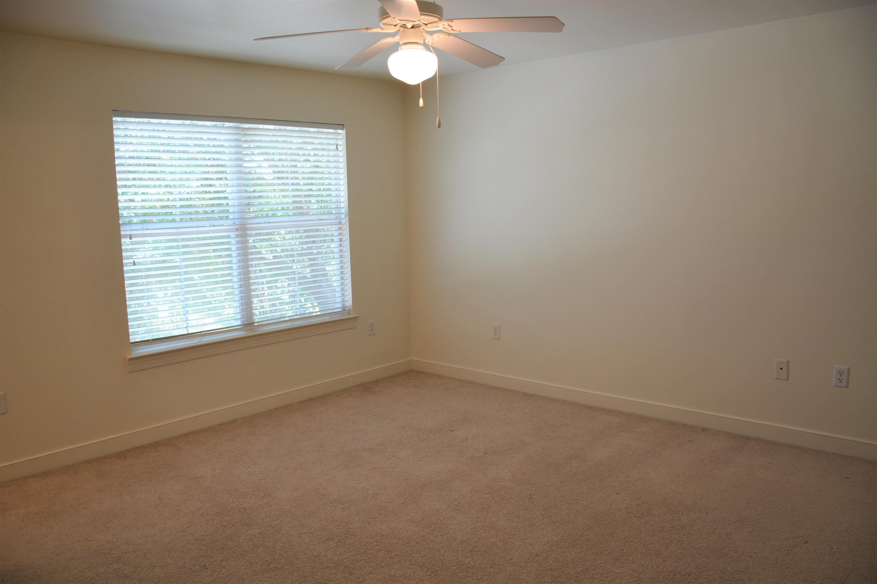 TWIN LAKES TOWNHOMES PH 2 - Residential