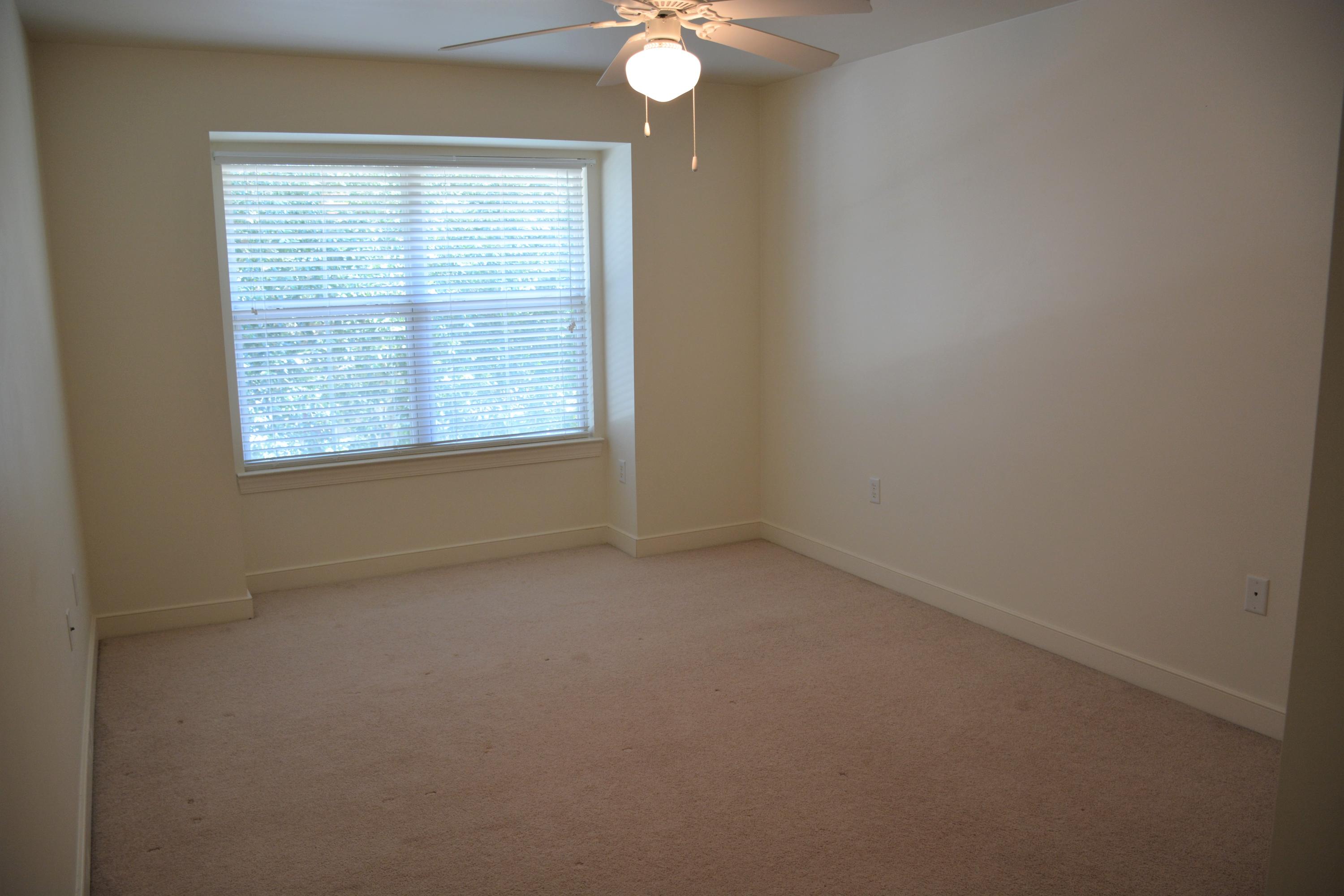 TWIN LAKES TOWNHOMES PH 2 - Residential