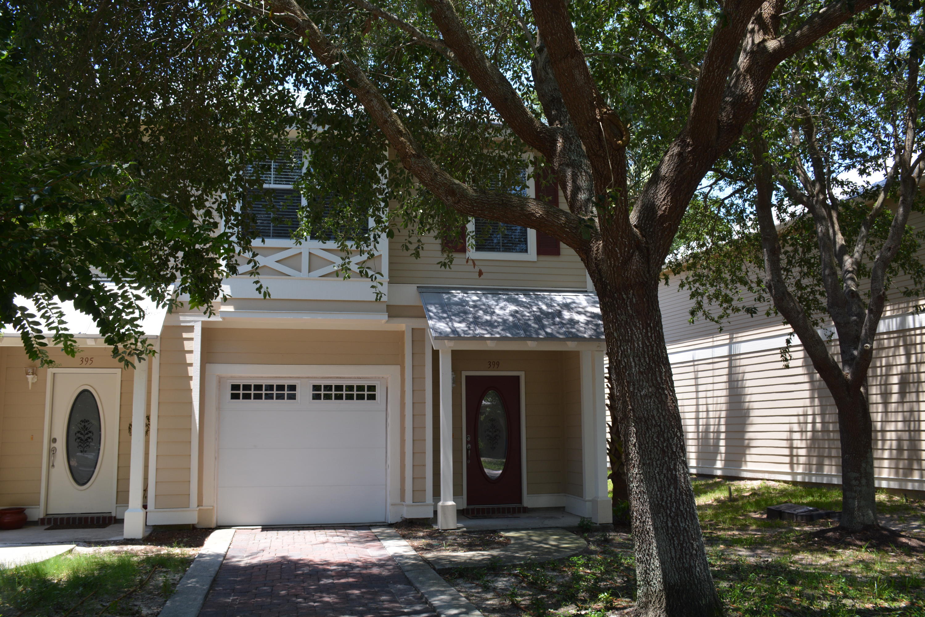 TWIN LAKES TOWNHOMES PH 2 - Residential