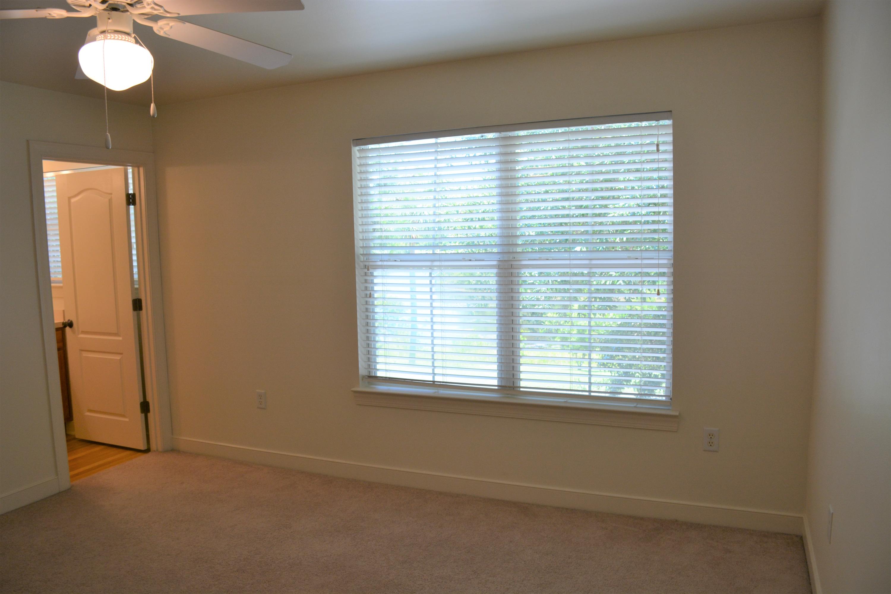 TWIN LAKES TOWNHOMES PH 2 - Residential