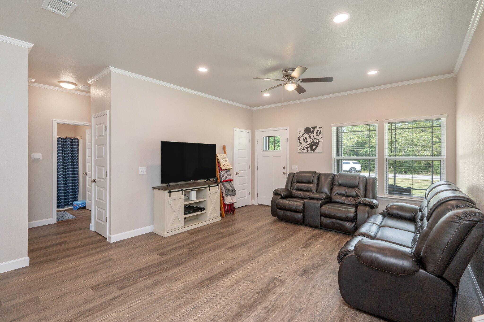 Oakcrest Farms And Gardens - Residential