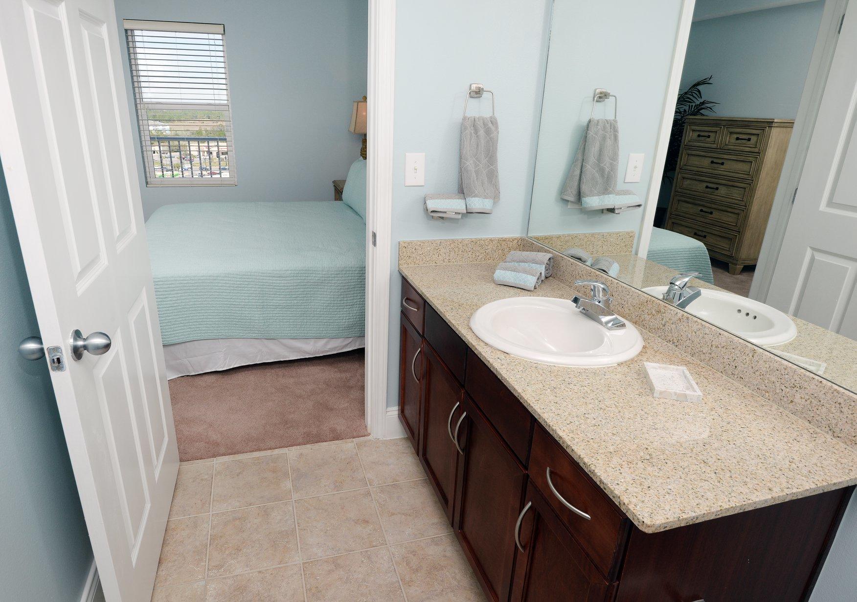 Laketown Wharf - Residential