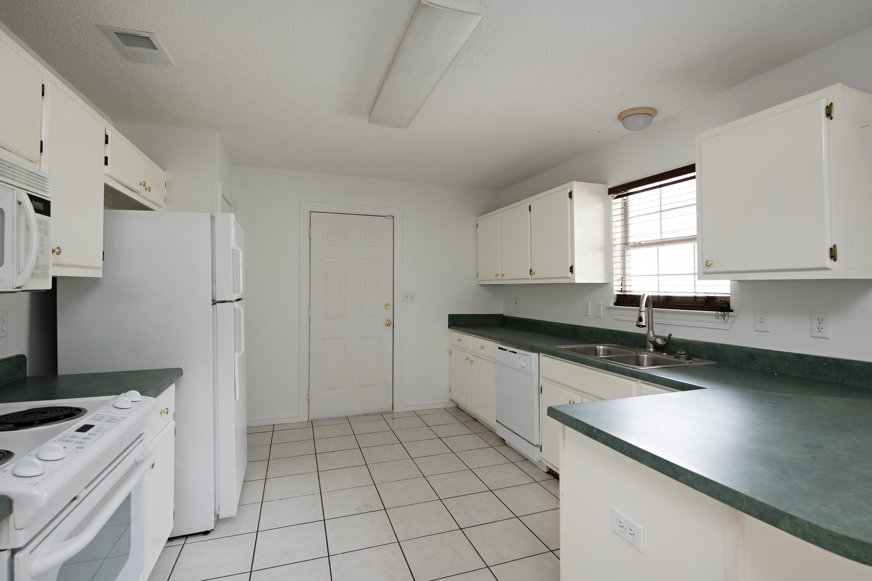 SOUTHERN OAKS PLANTATION - Residential