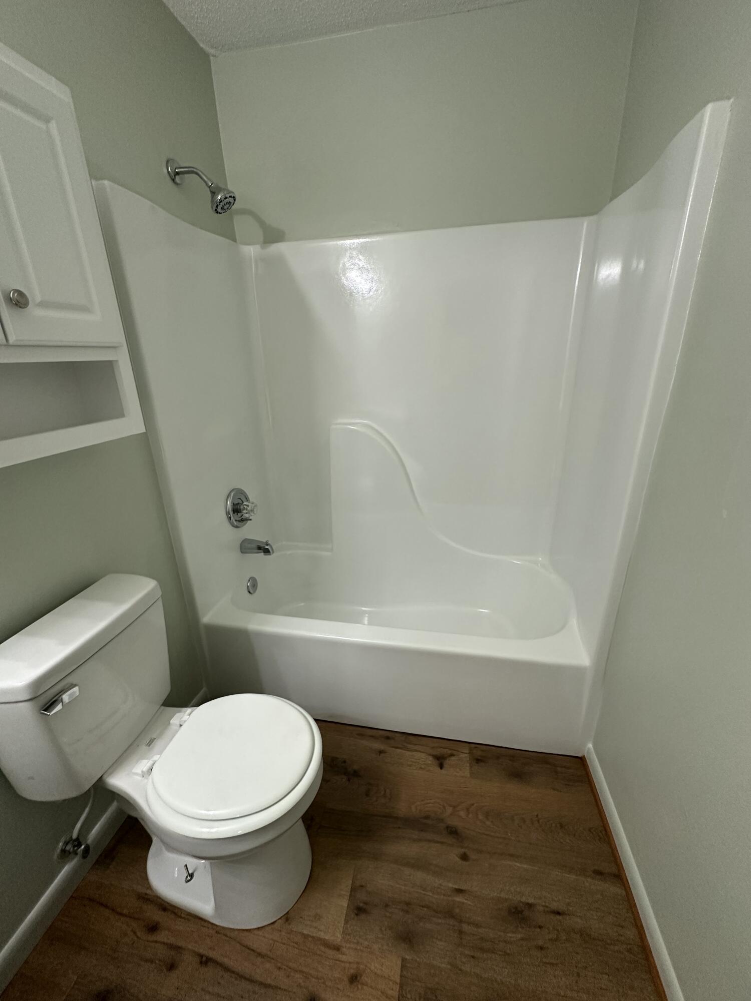 PINE MEADOWS 1ST ADDN - Residential Lease