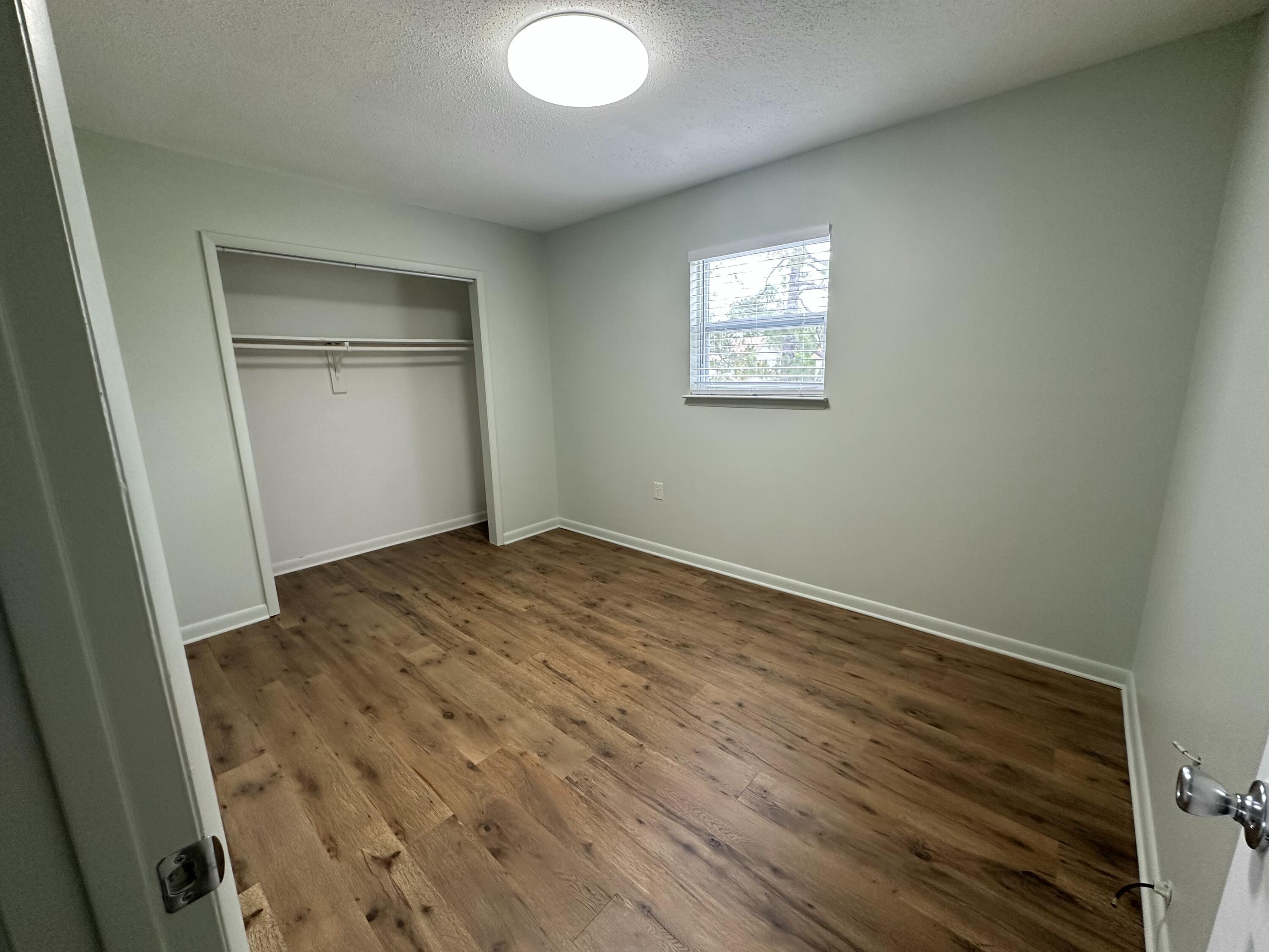 PINE MEADOWS 1ST ADDN - Residential Lease