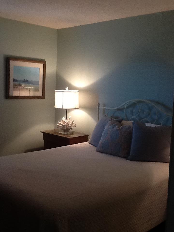 EMERALD TOWERS CONDO - Residential