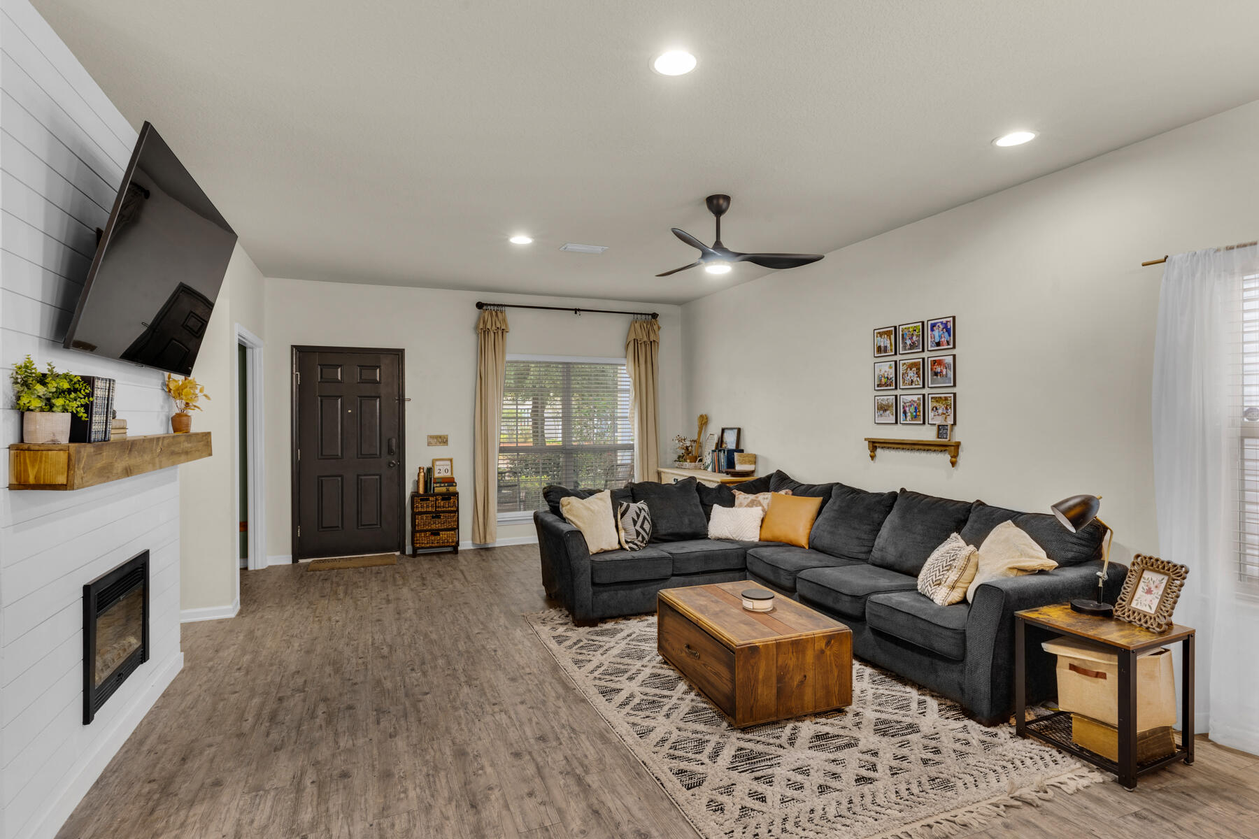 SCHOONER LANDING AT HAMMOCK BAY - Residential