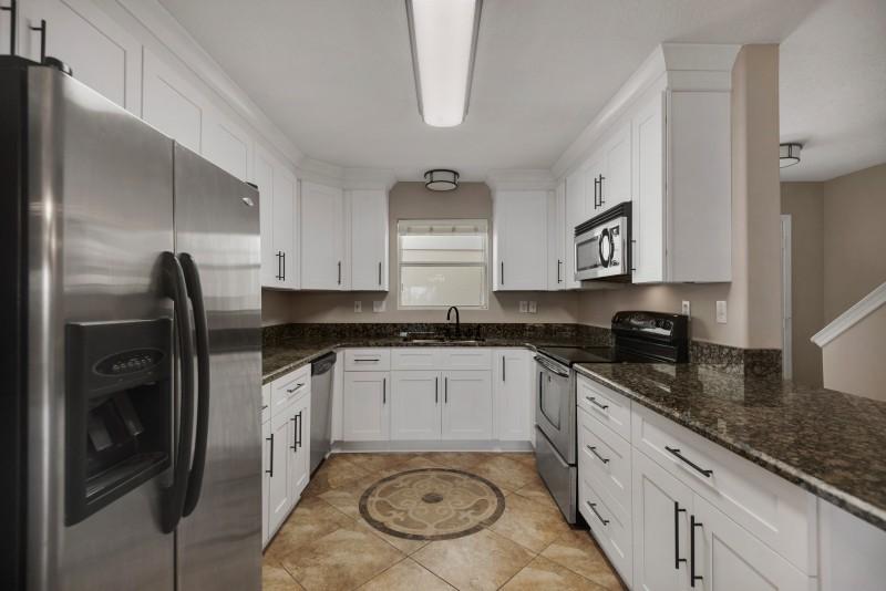 PELICAN PLACE T/H EAST - Residential