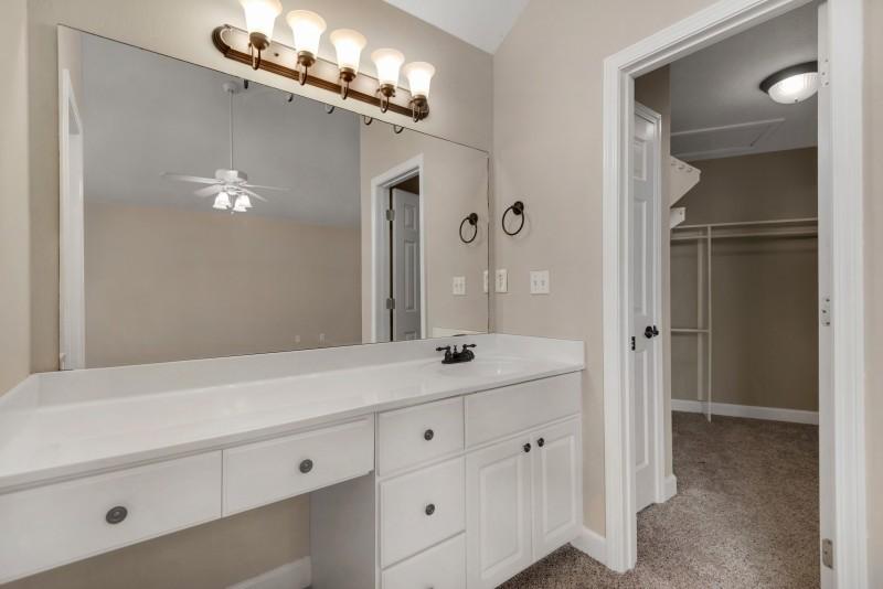 PELICAN PLACE T/H EAST - Residential