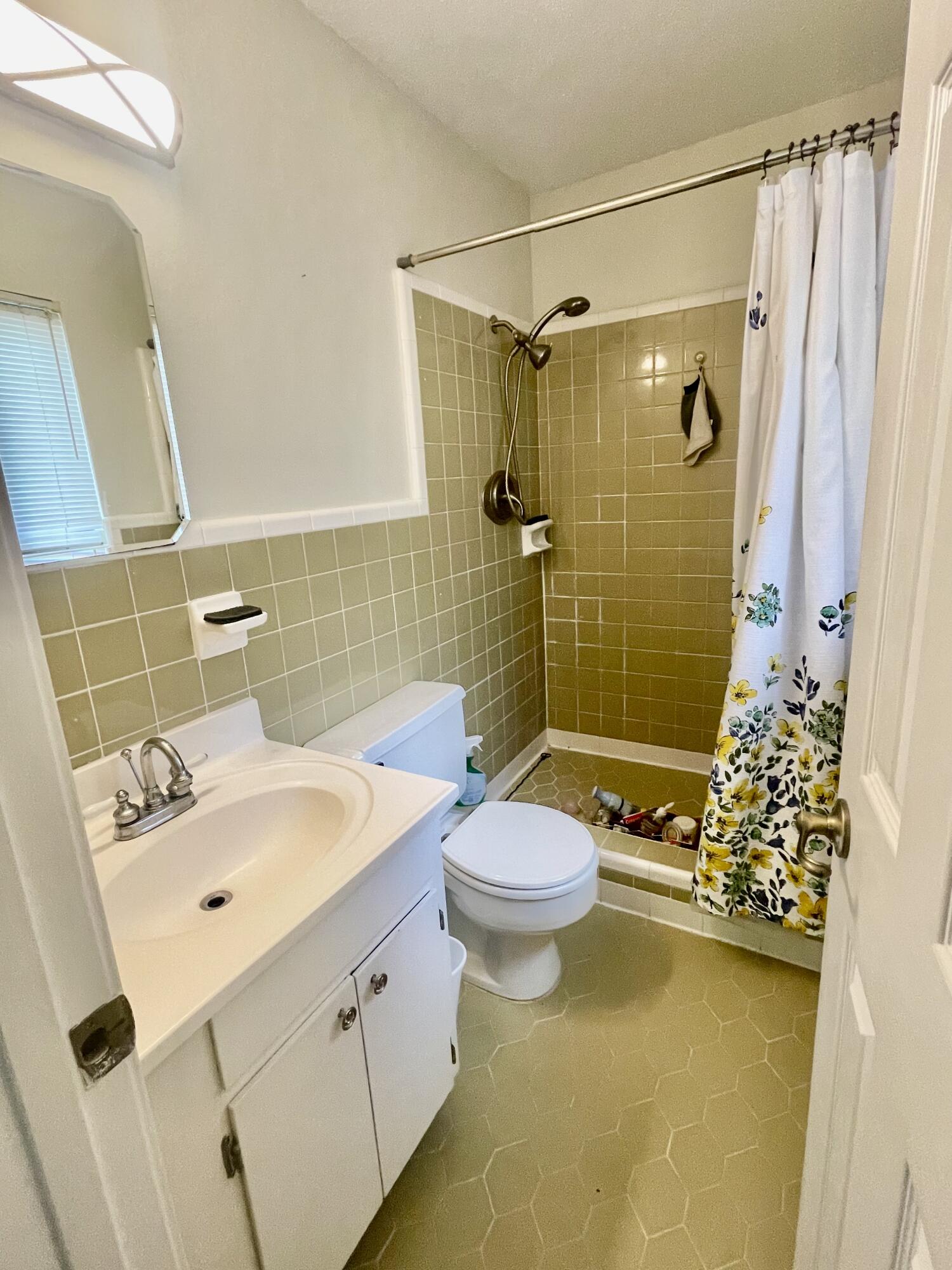 POQUITO BAYOU - Residential Lease