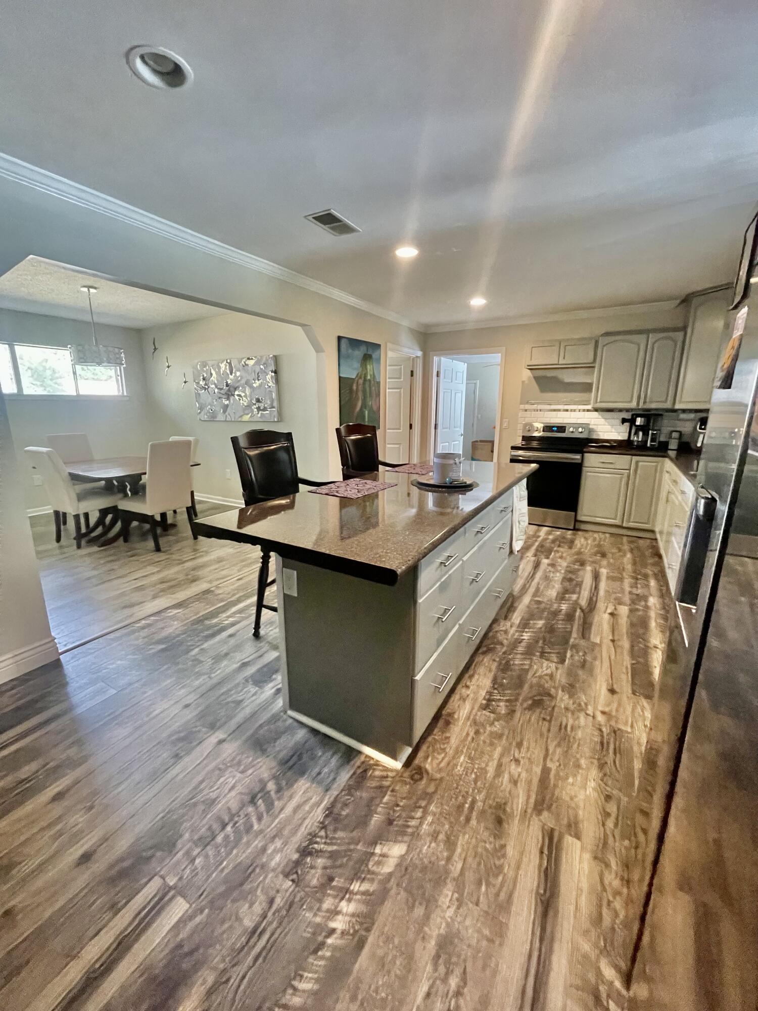 POQUITO BAYOU - Residential Lease