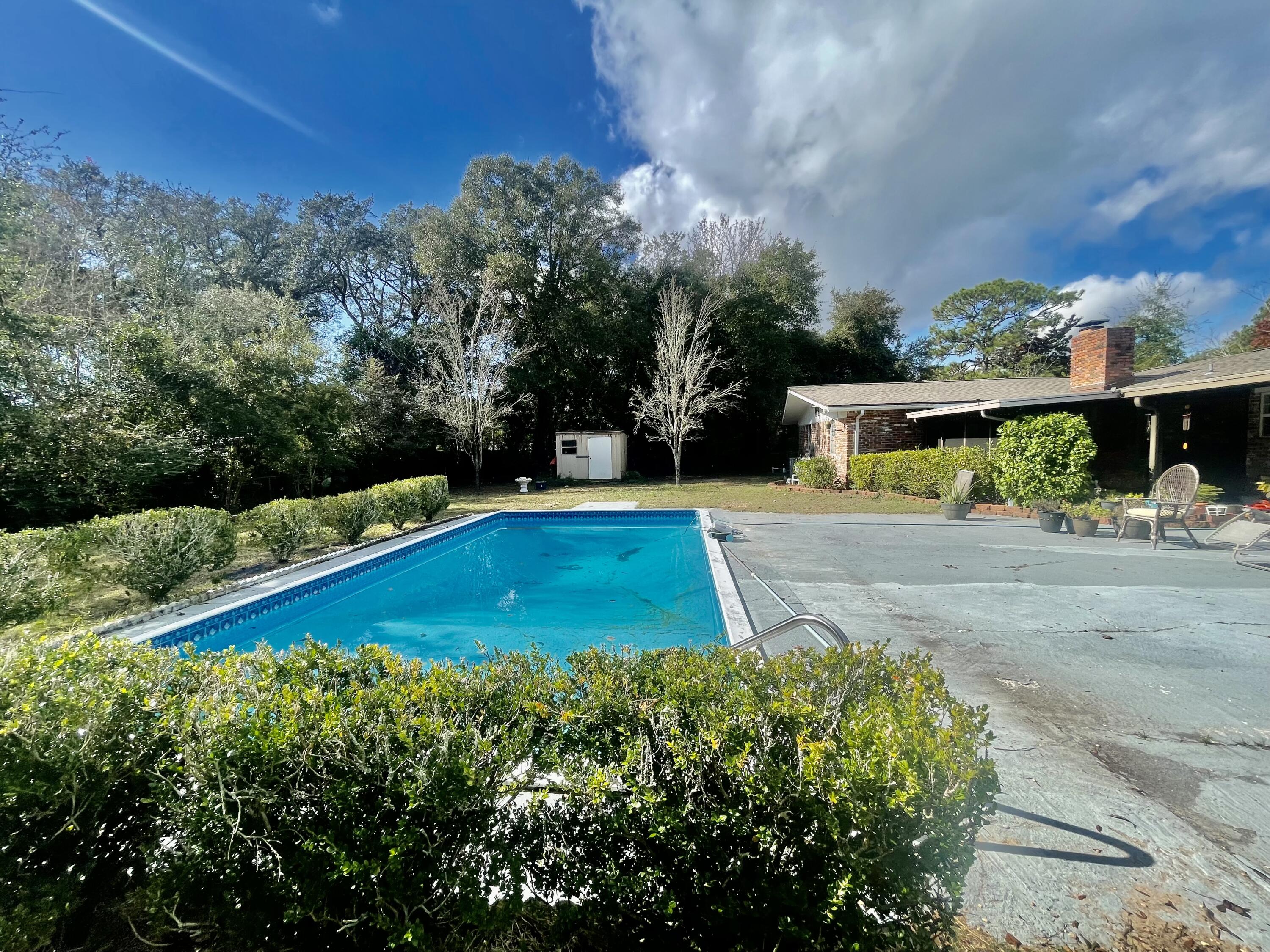 POQUITO BAYOU - Residential Lease