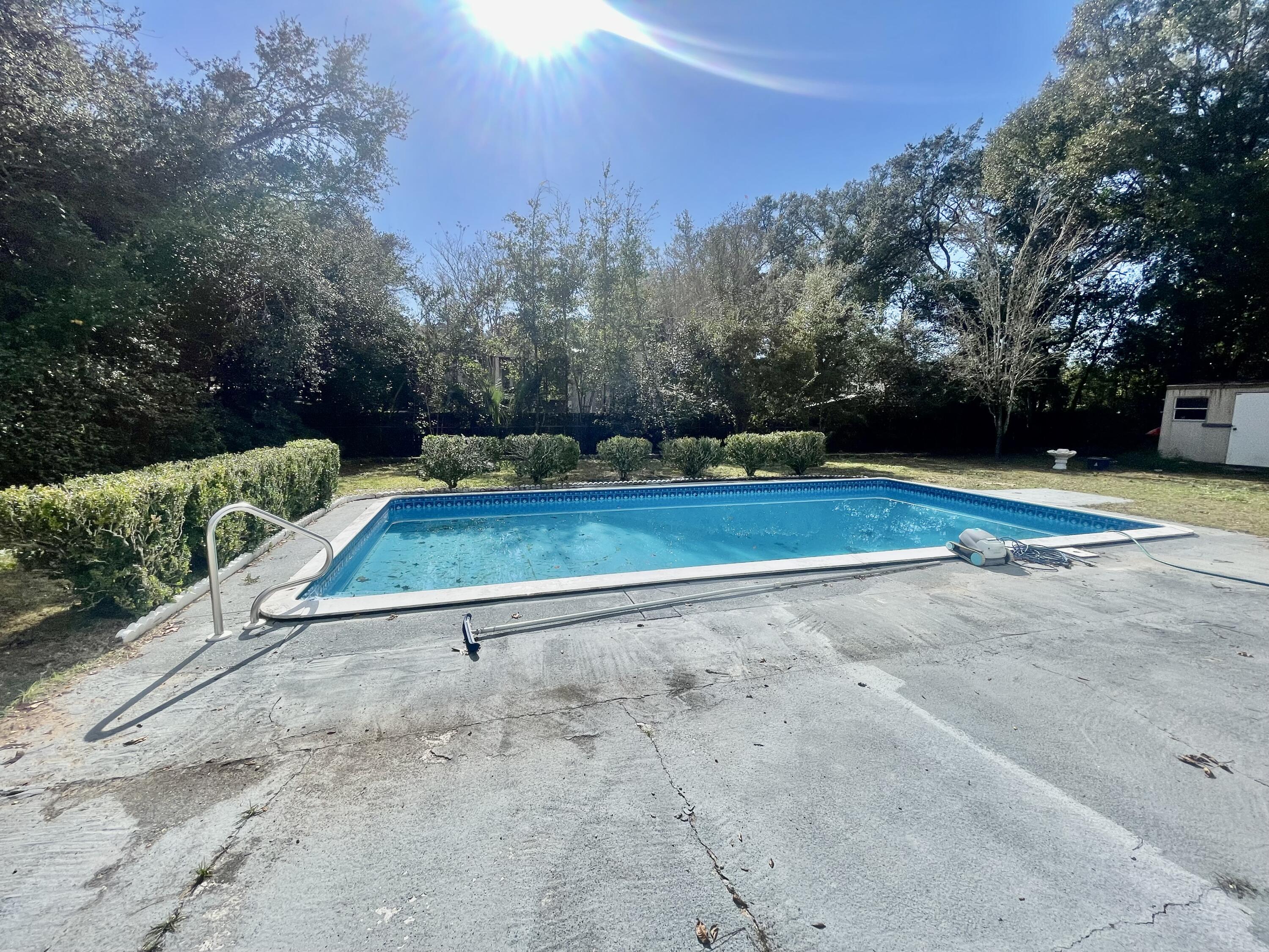 POQUITO BAYOU - Residential Lease