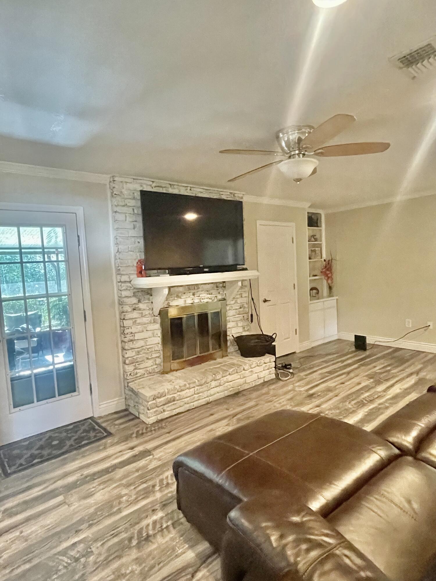 POQUITO BAYOU - Residential Lease