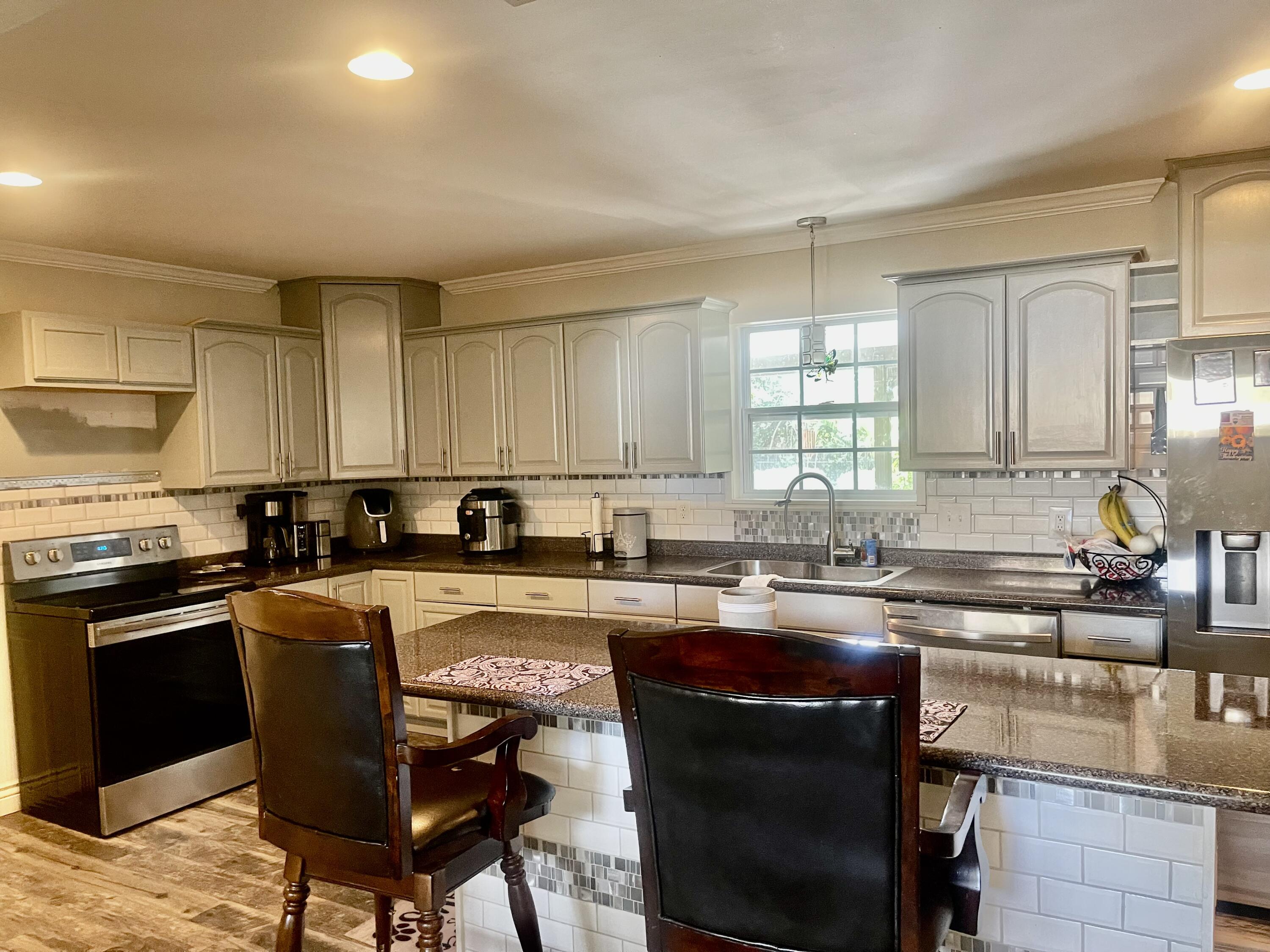 POQUITO BAYOU - Residential Lease