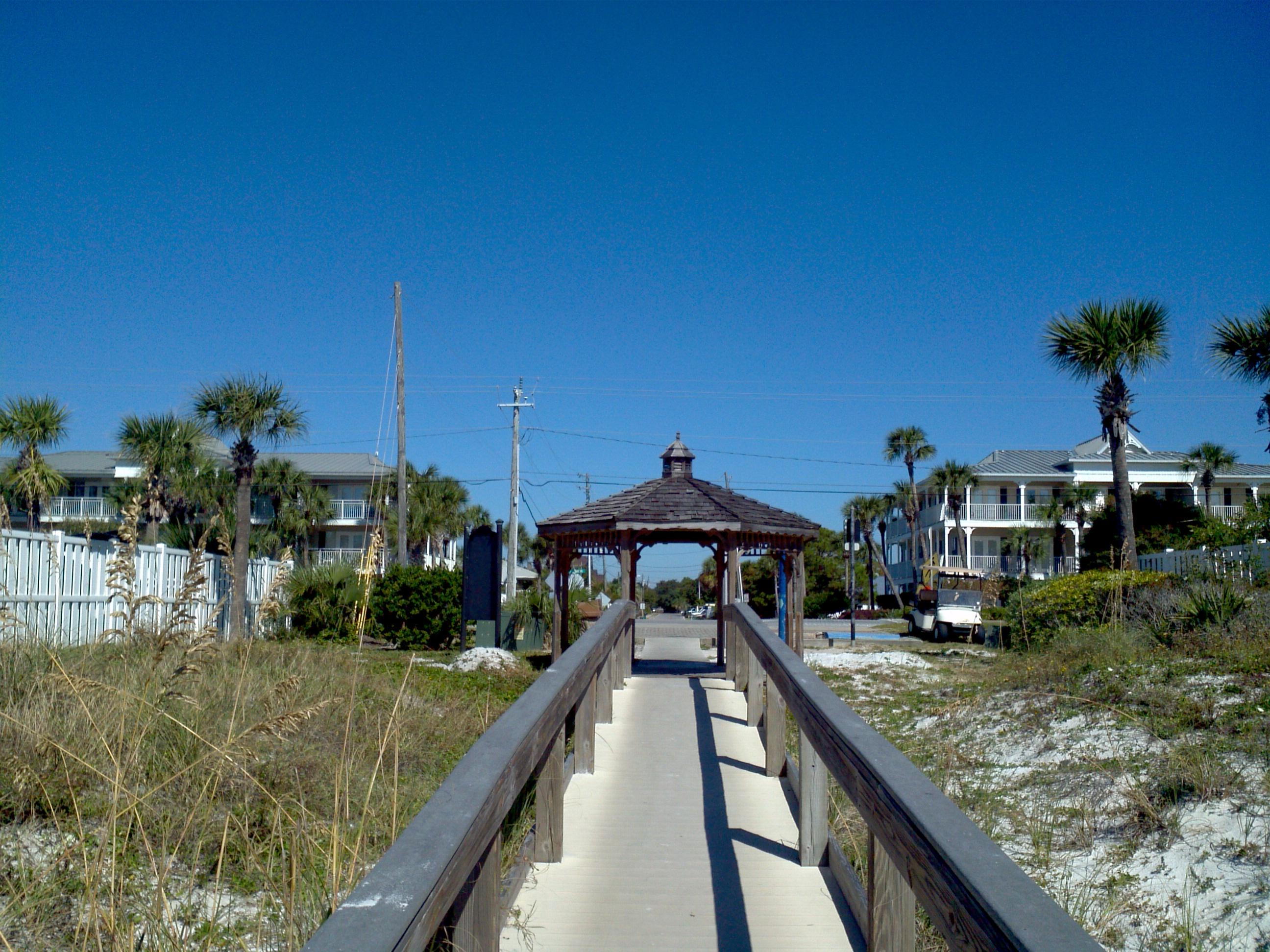 CRYSTAL BEACH - Residential