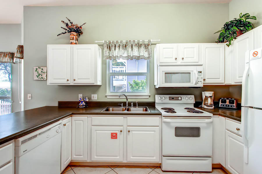 CRYSTAL BEACH - Residential