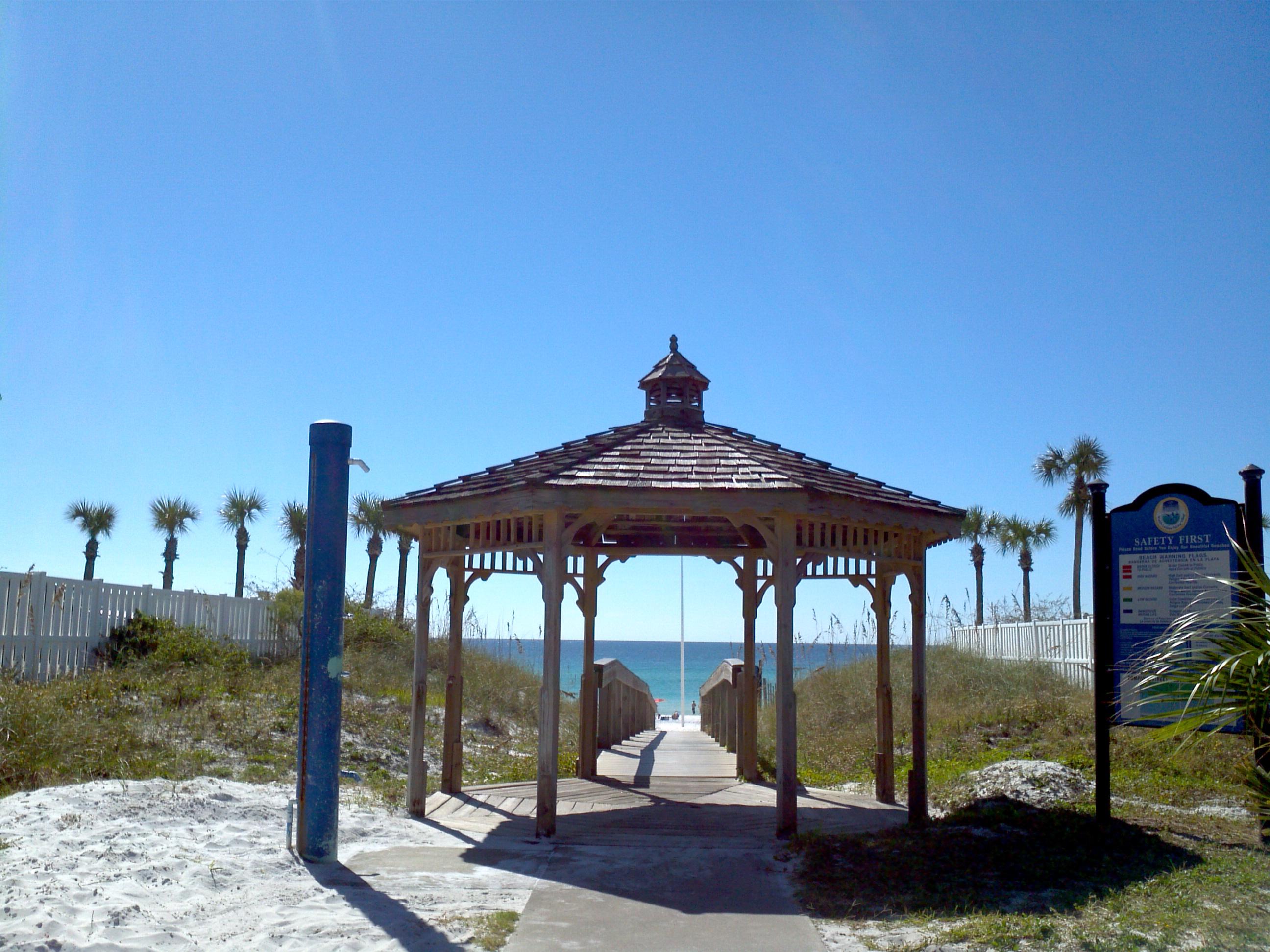 CRYSTAL BEACH - Residential