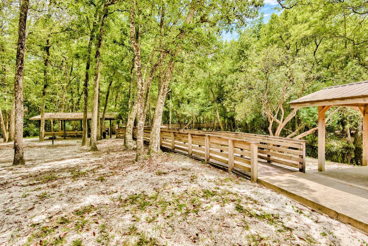 MAGNOLIA BAY ESTATES - Land