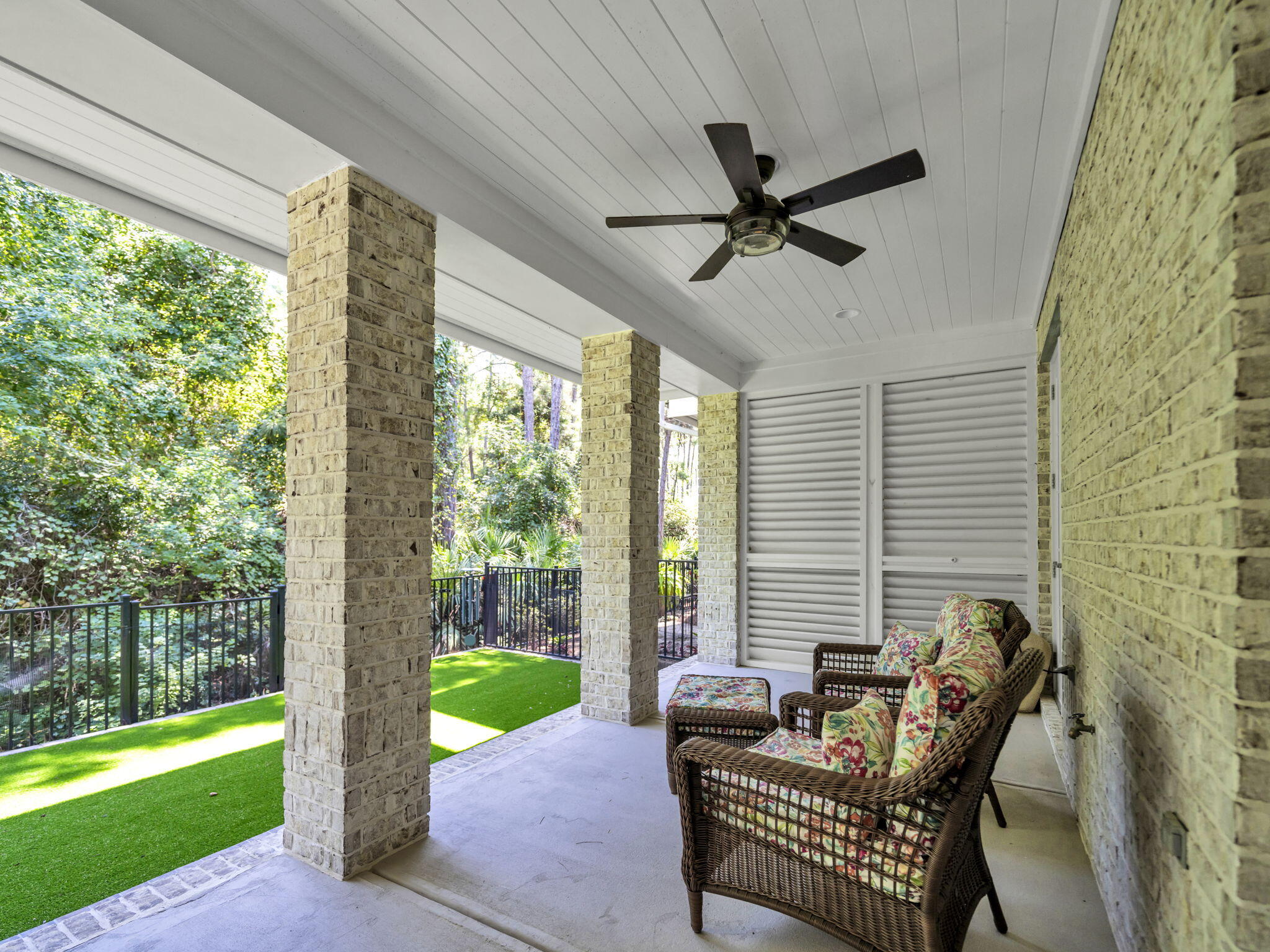 BROWNSTONES AT KELLY PLANTATION - Residential