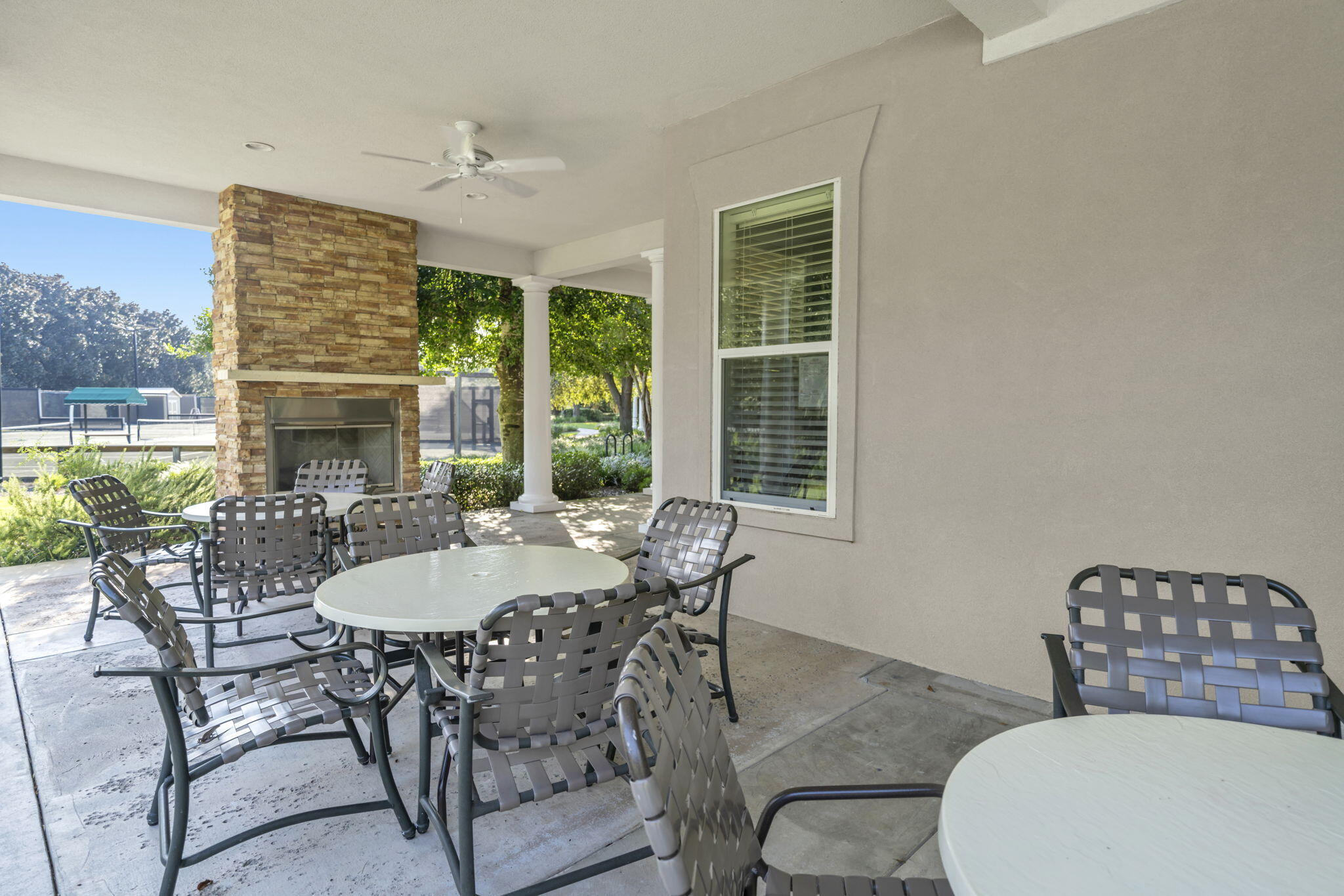 BROWNSTONES AT KELLY PLANTATION - Residential