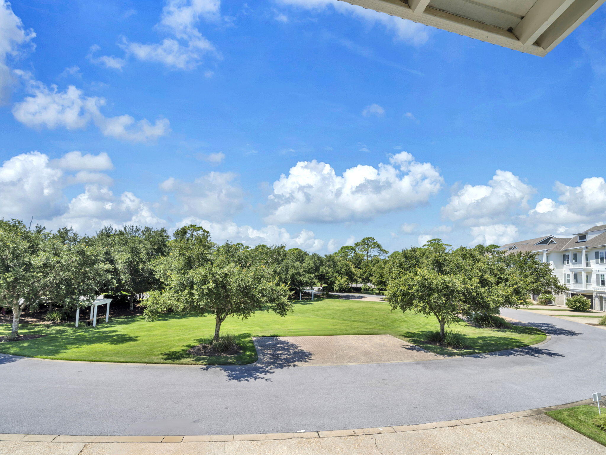 BROWNSTONES AT KELLY PLANTATION - Residential