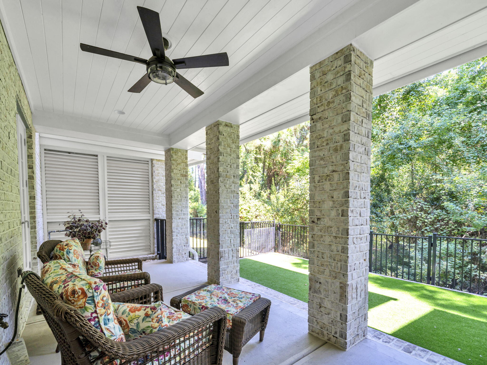 BROWNSTONES AT KELLY PLANTATION - Residential