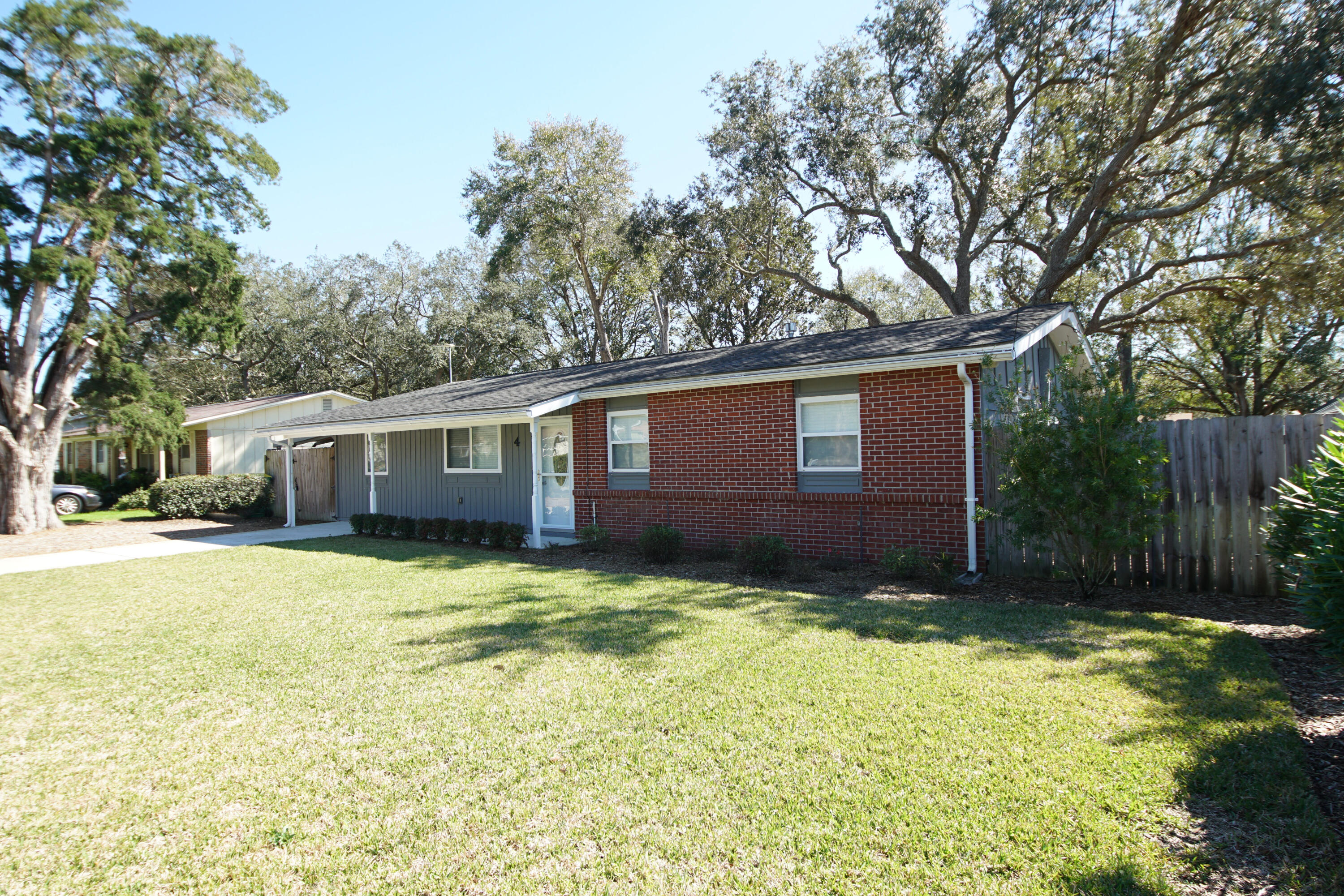 SPRINGDALE - Residential